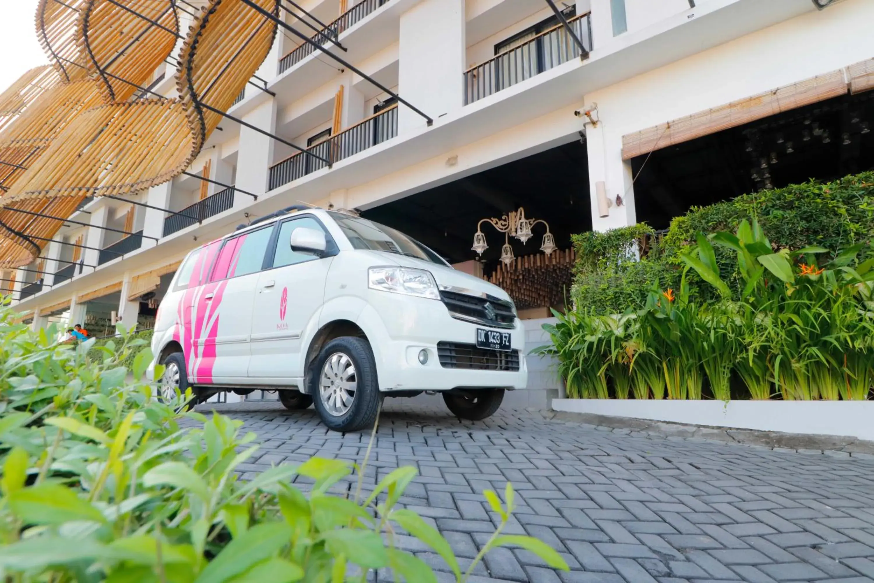 Property building in Koa D Surfer Hotel Property building in Koa D Surfer Hotel