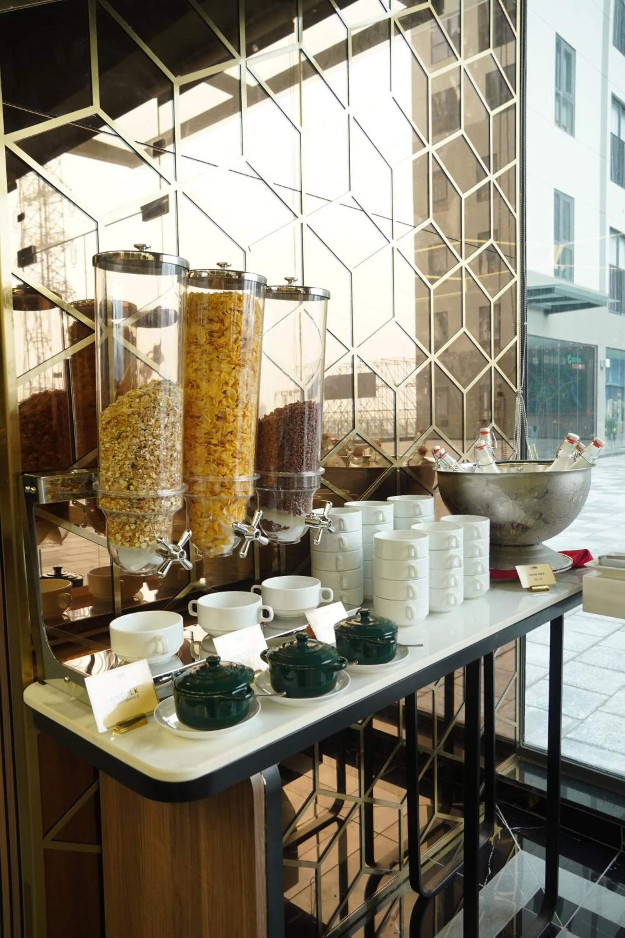 Breakfast in Bcons City Hotel