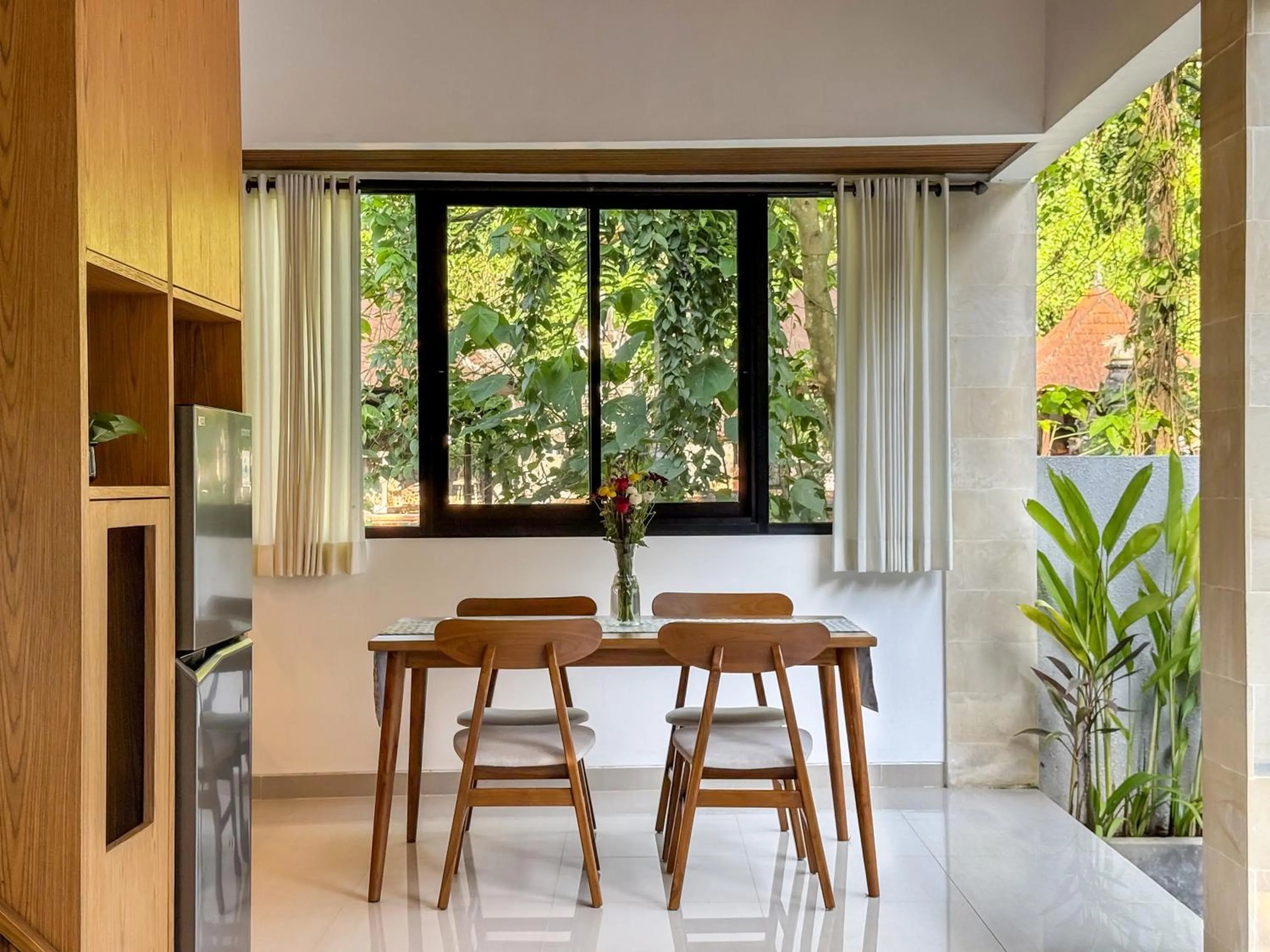 Dining area in Varila Villa Ubud