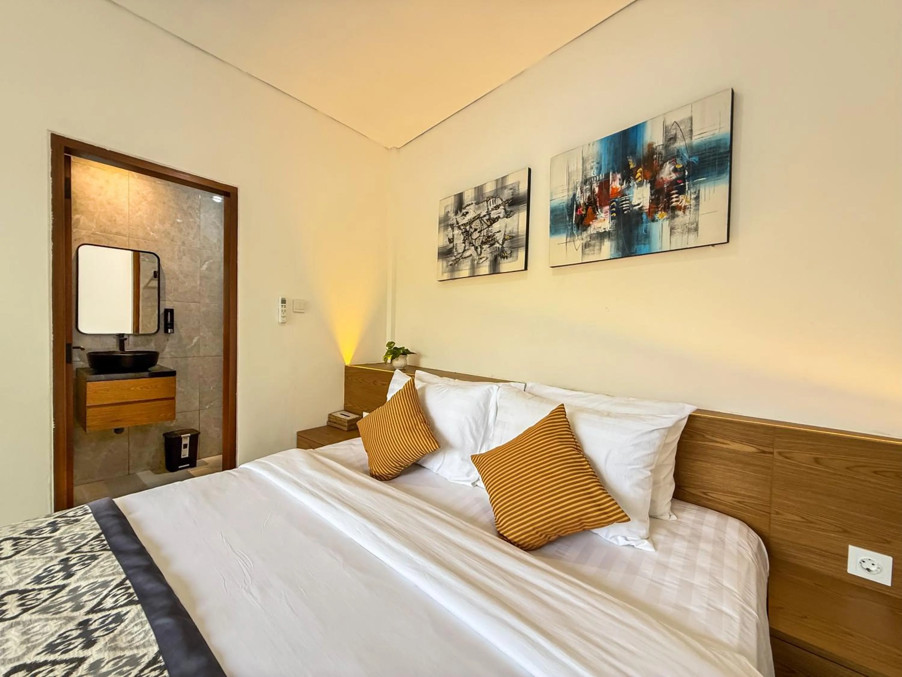 Bedroom, Bed in Varila Villa Ubud