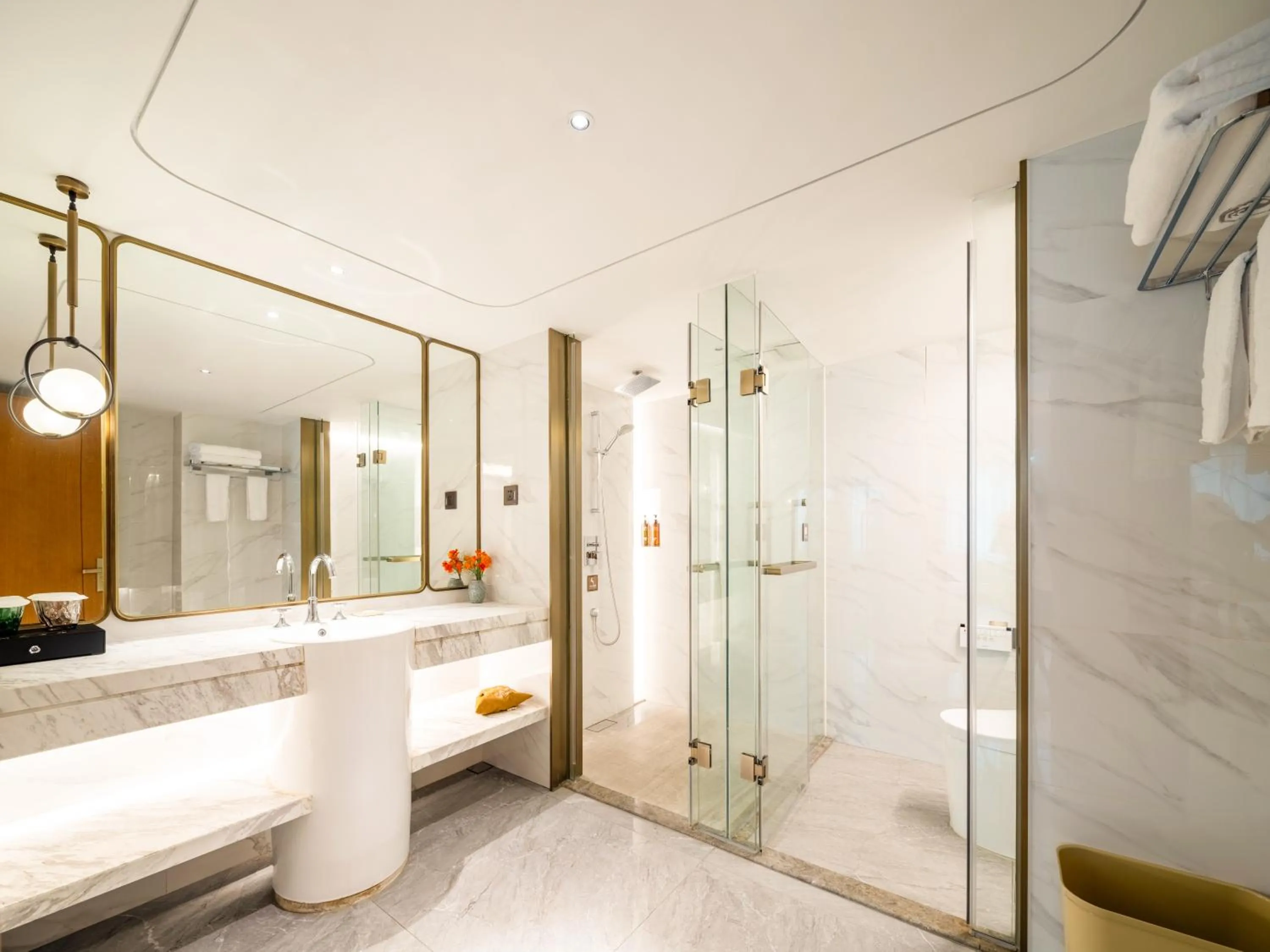 Shower in Guangzhou Hutian Hotel