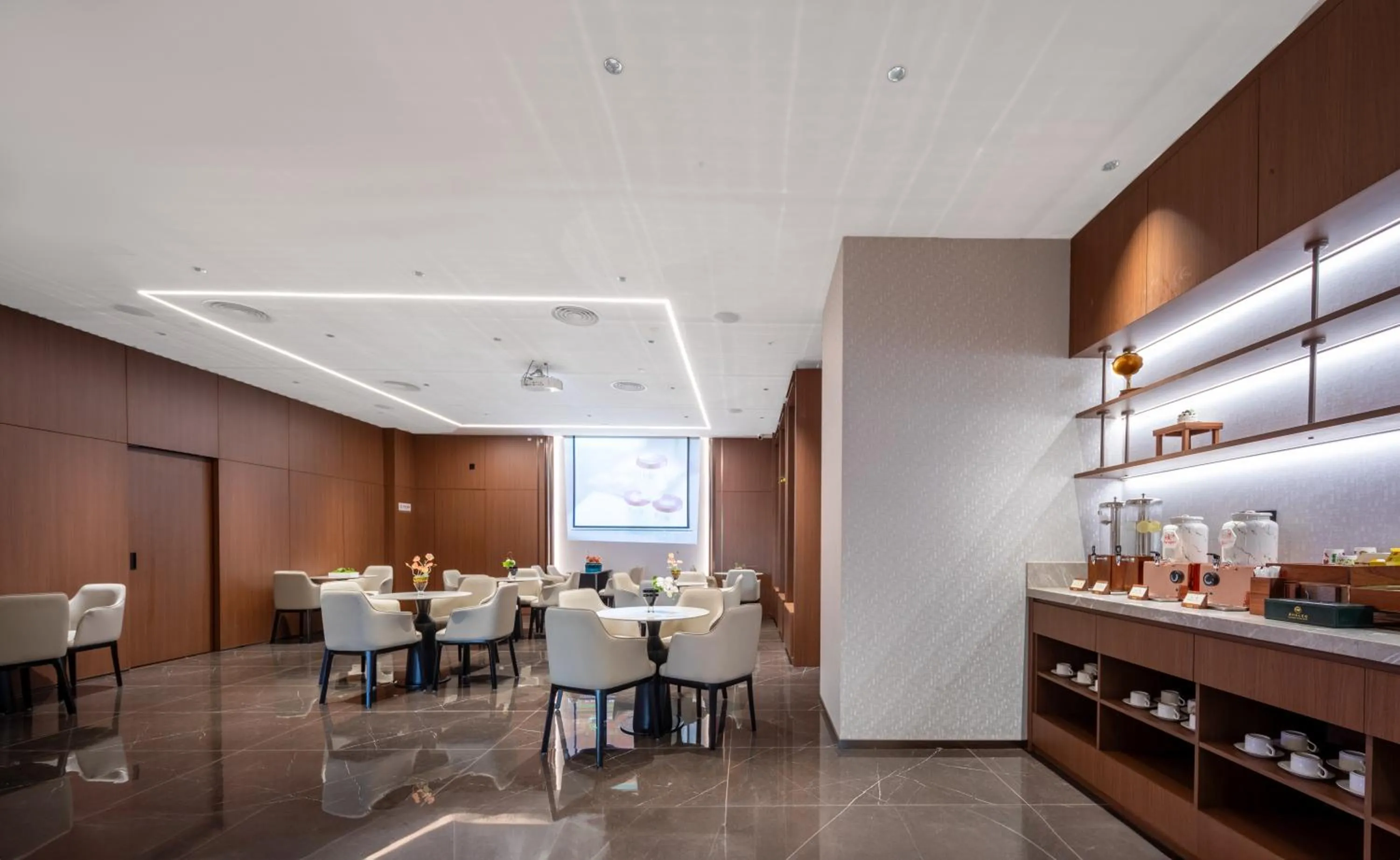 Lobby or reception in Guangzhou Hutian Hotel