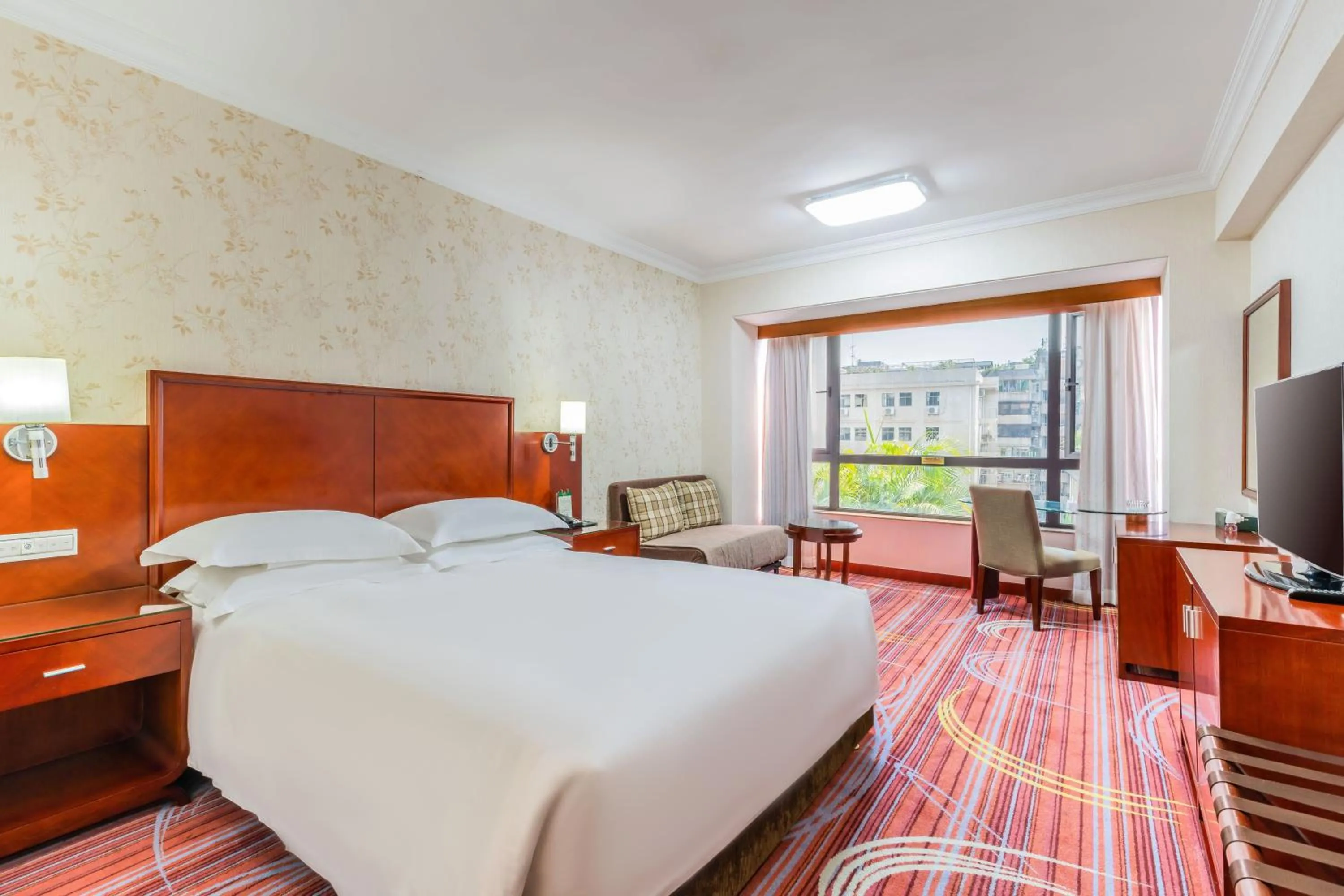 Bed in Guangzhou Hutian Hotel