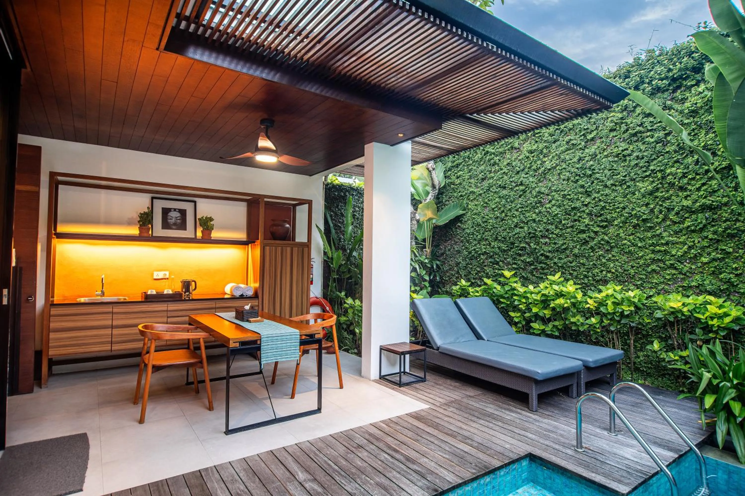 Dining area in Abia Villa Legian