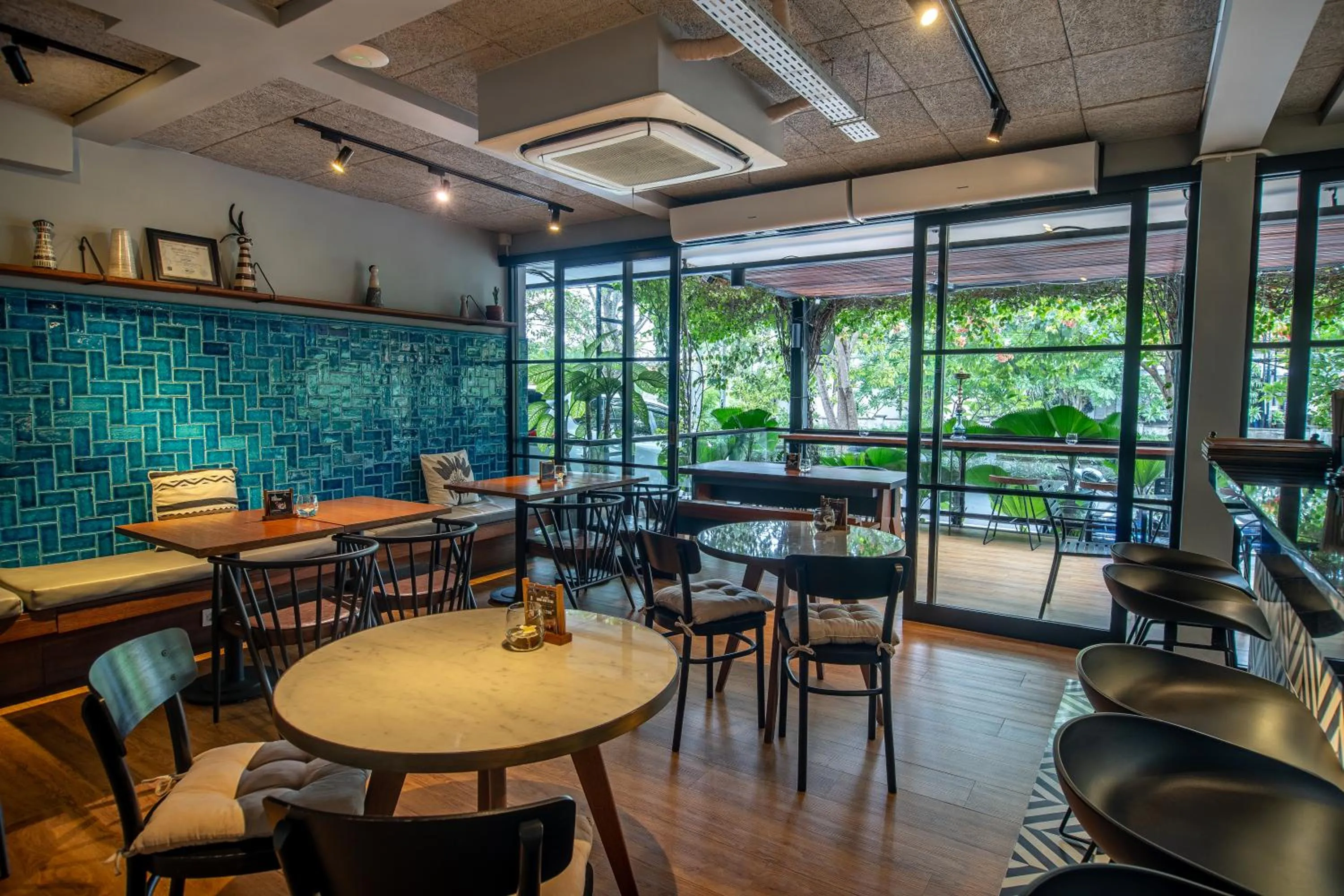 Restaurant/places to eat in Abia Villa Legian