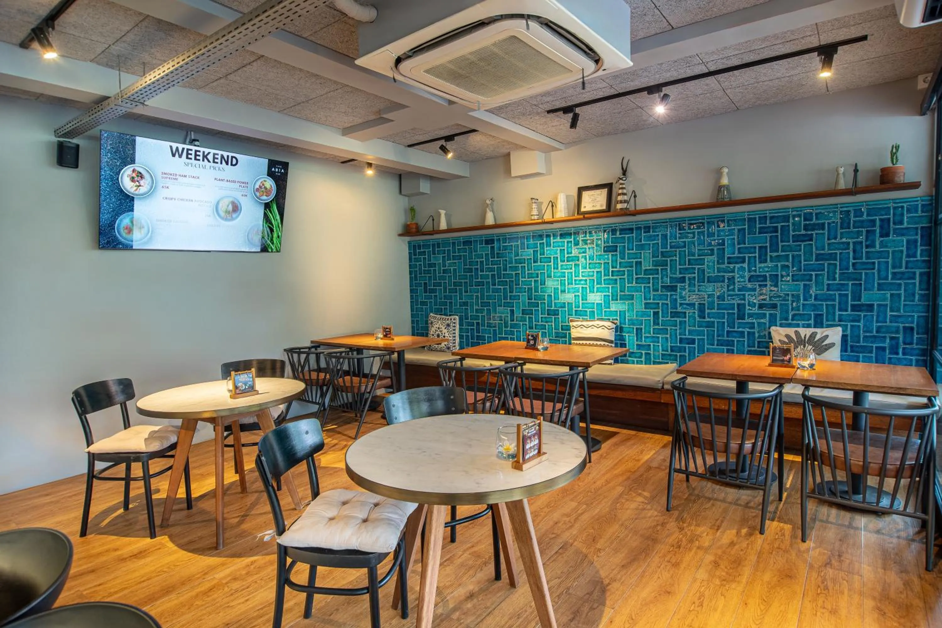 Restaurant/places to eat in Abia Villa Legian