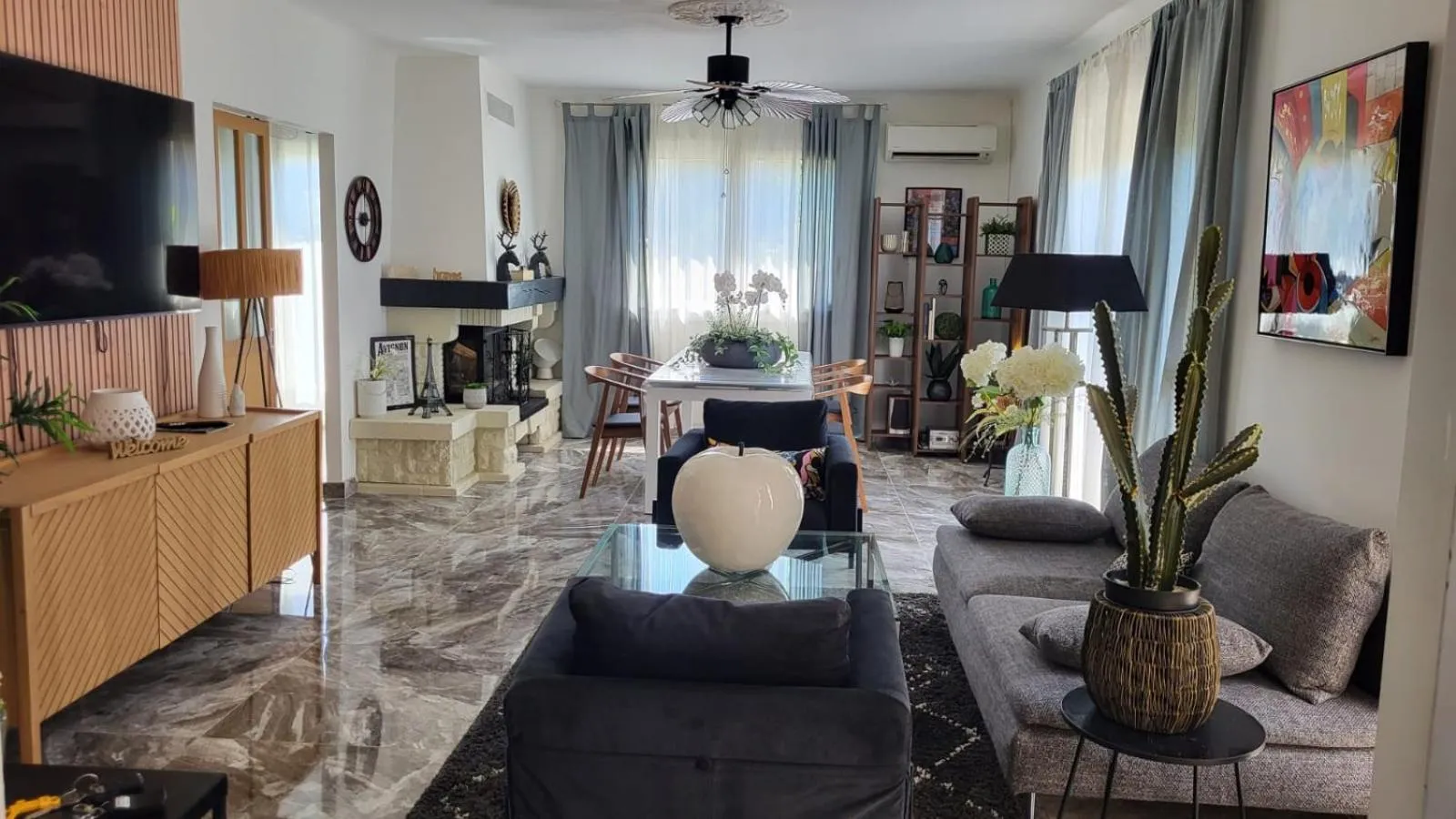 Living room in Hôtel Boquier, Avignon Centre