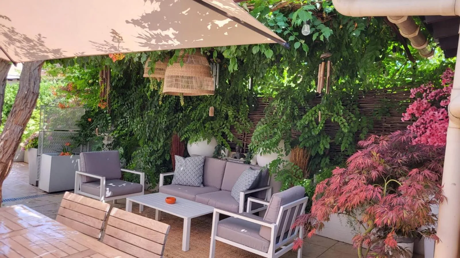 Patio in Hôtel Boquier, Avignon Centre