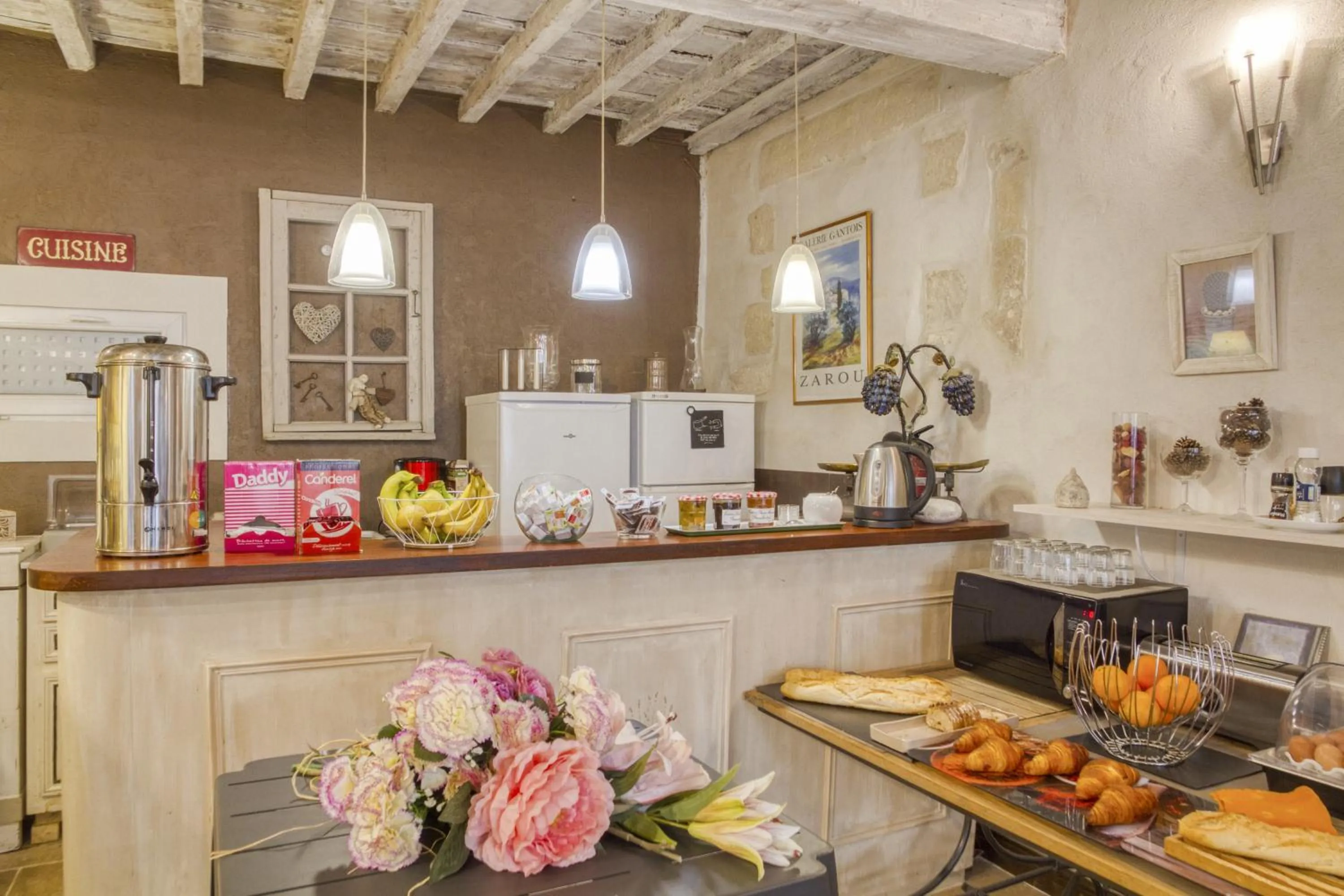 Buffet breakfast in Hôtel Boquier, Avignon Centre