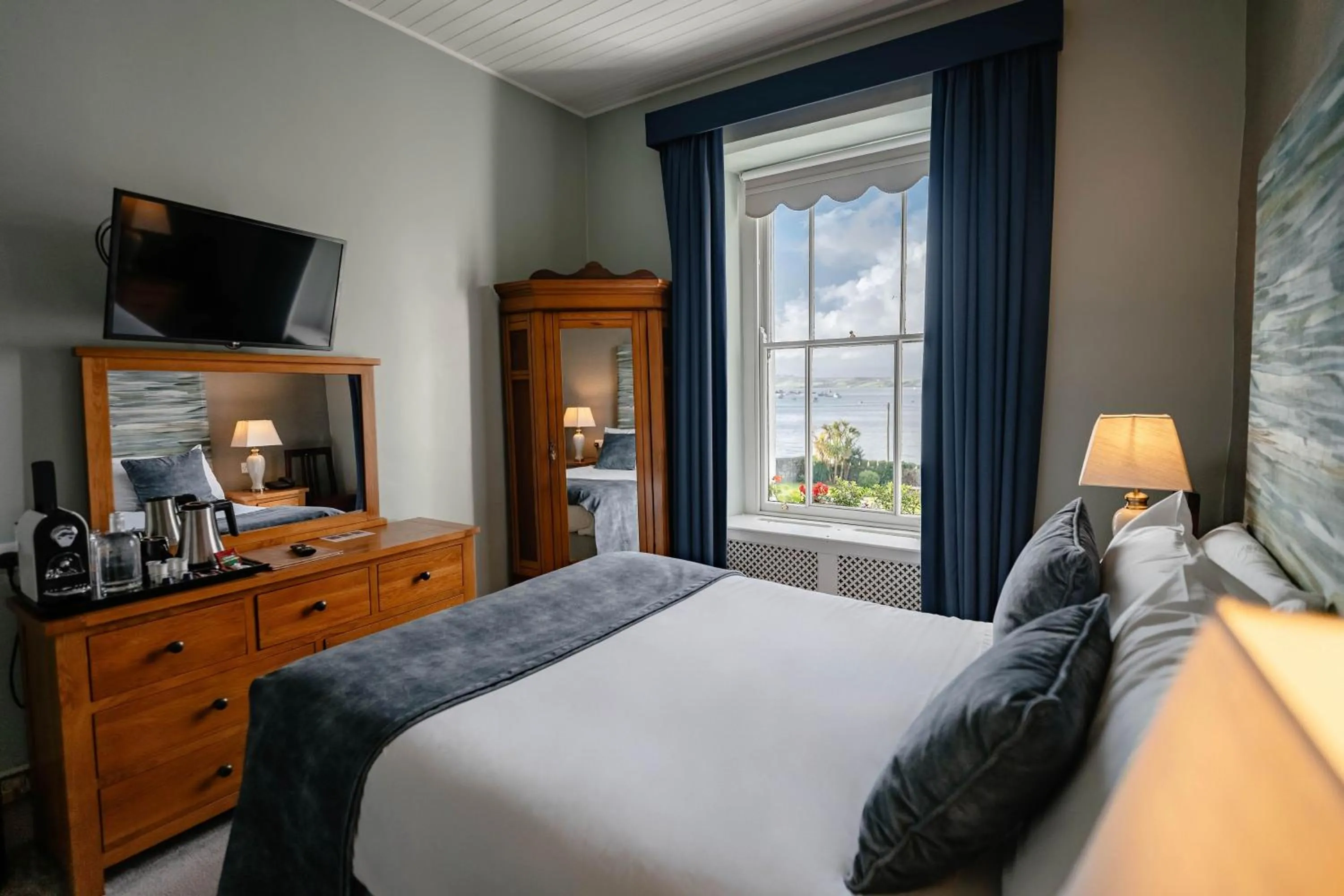 Courtmacsherry Hotel
