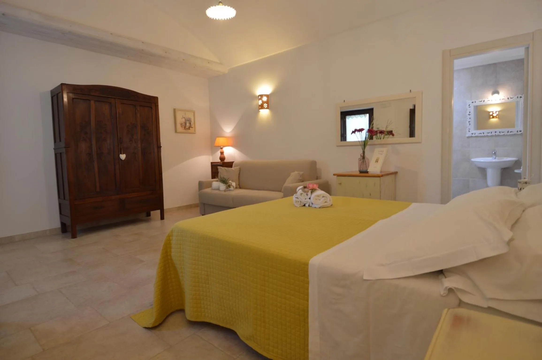 Bed in La Corticella Bed & Breakfast
