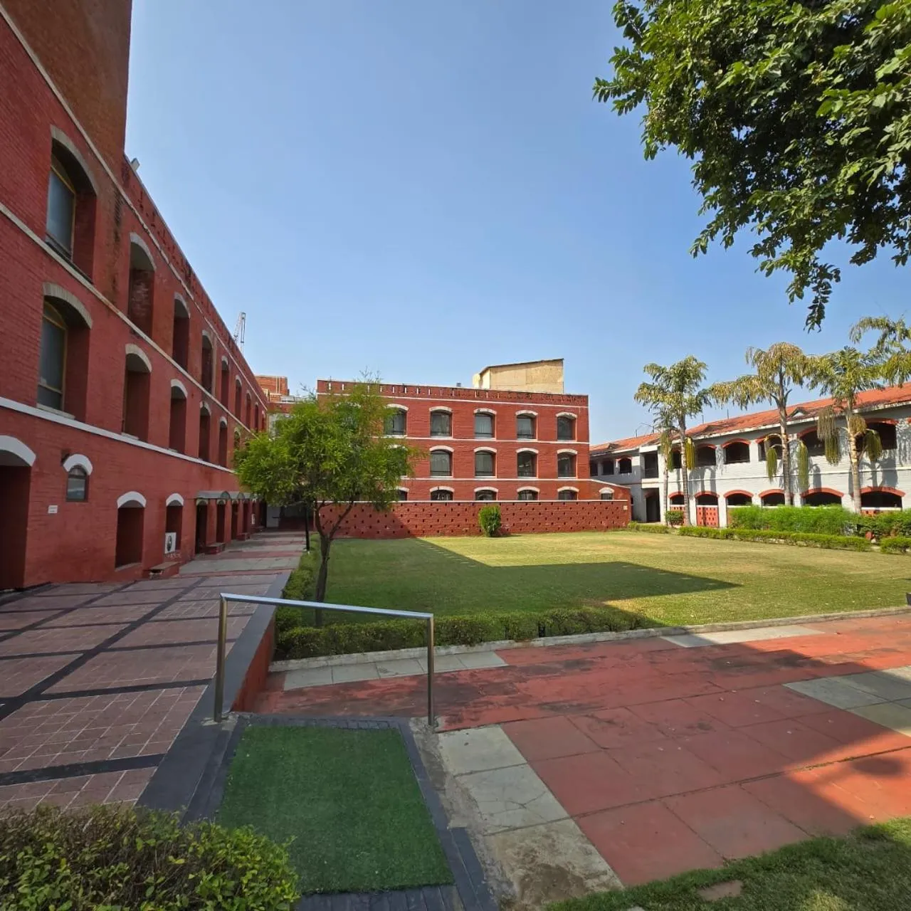 The Sky Imperial, Gandhinagar