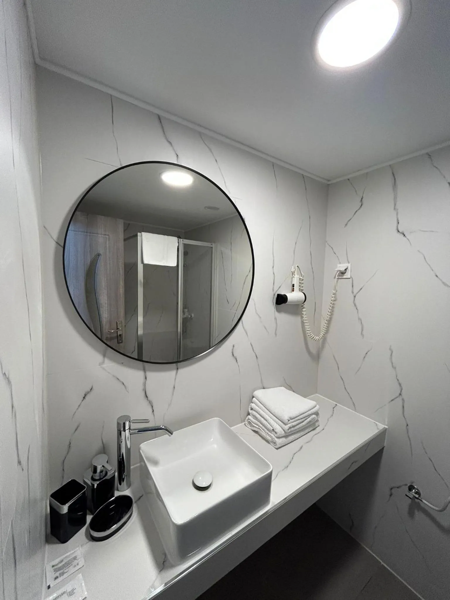 Superior King Room - single occupancy in Hotel Bucovina