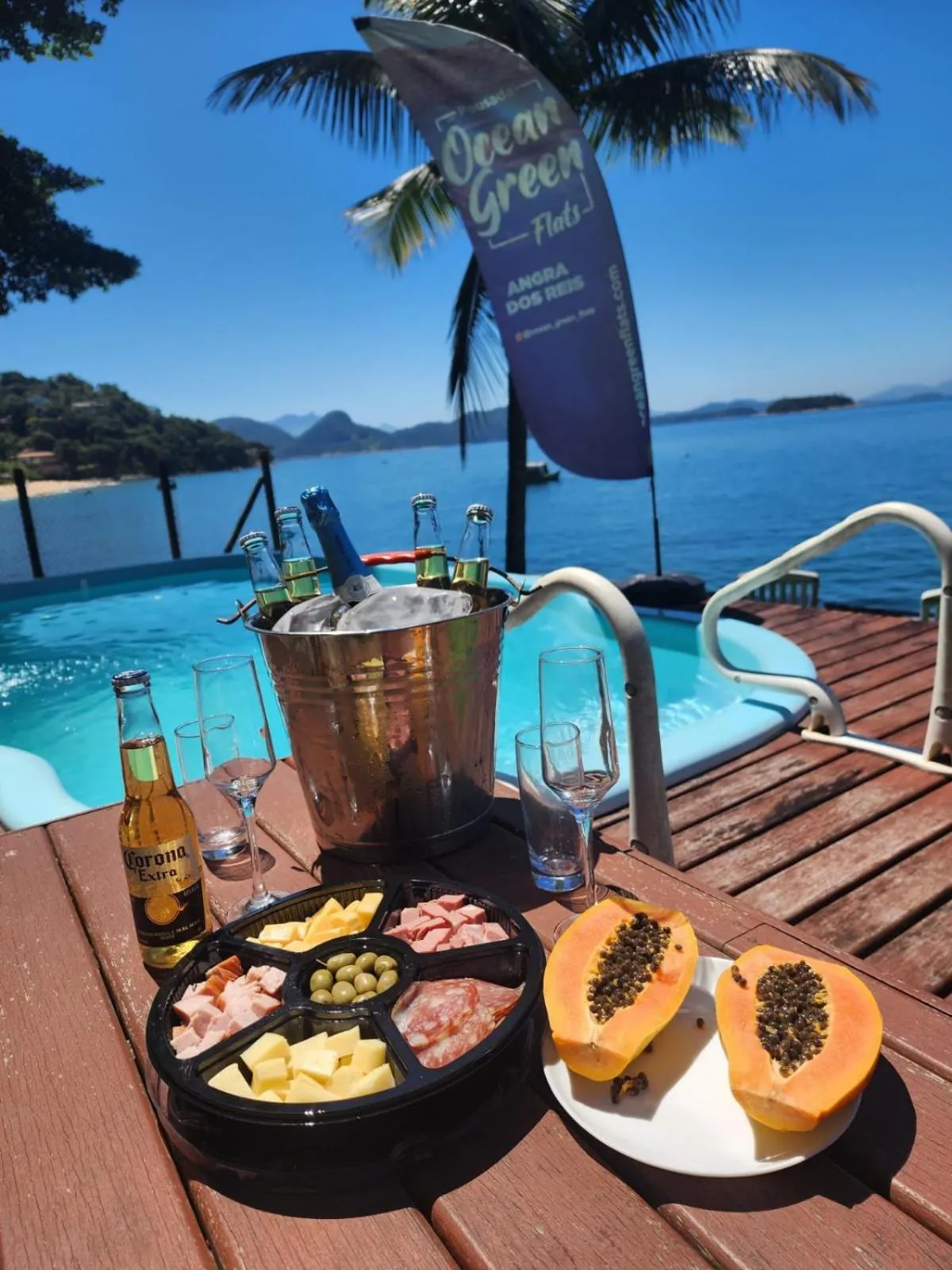 Property building in Ocean Green Flats