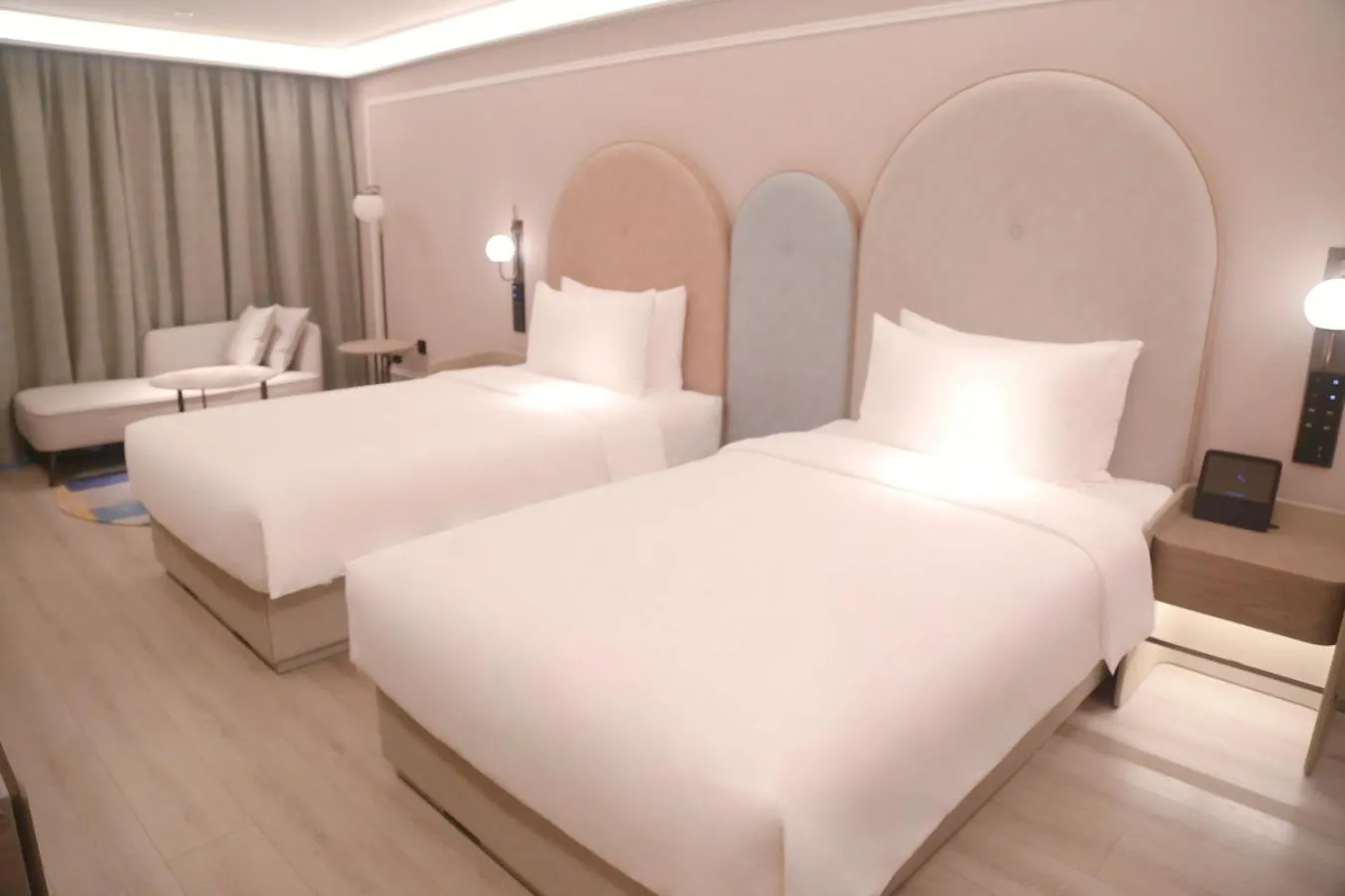 Bed in Mercure Beijing Anzhen Olympic Center