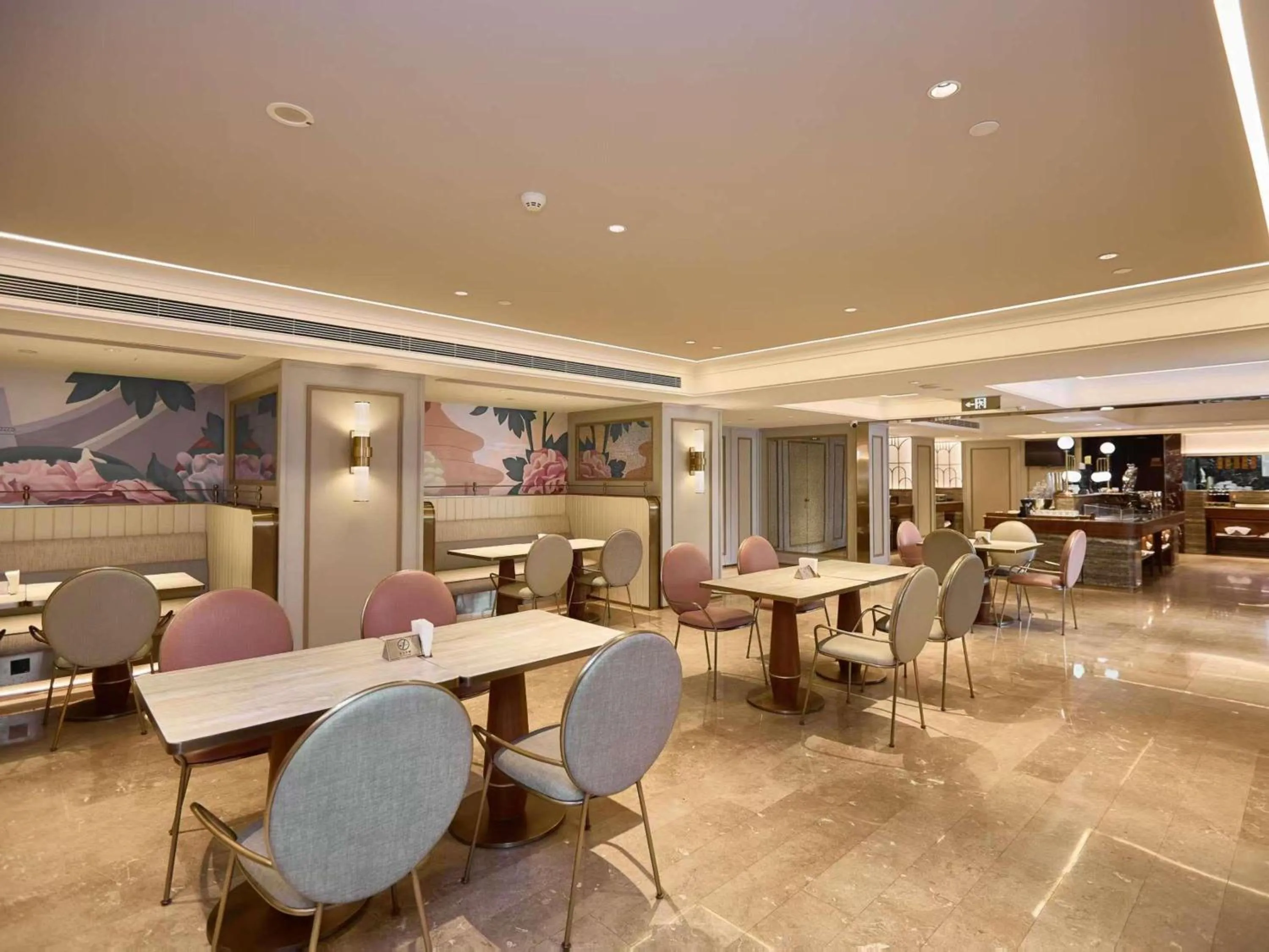 Restaurant/places to eat in Mercure Beijing Anzhen Olympic Center