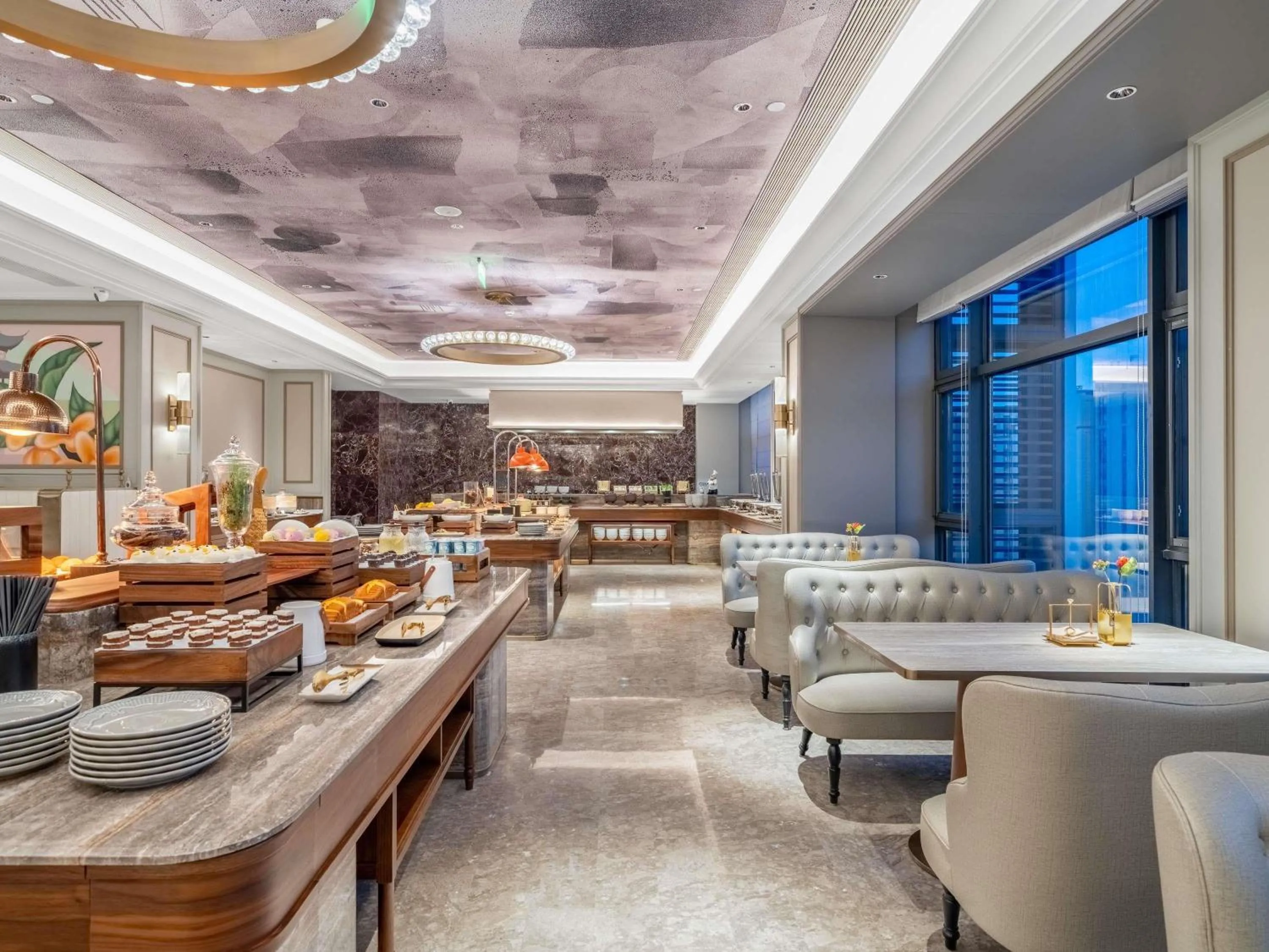 Restaurant/places to eat in Mercure Hangzhou Gongshu Wanda Plaza