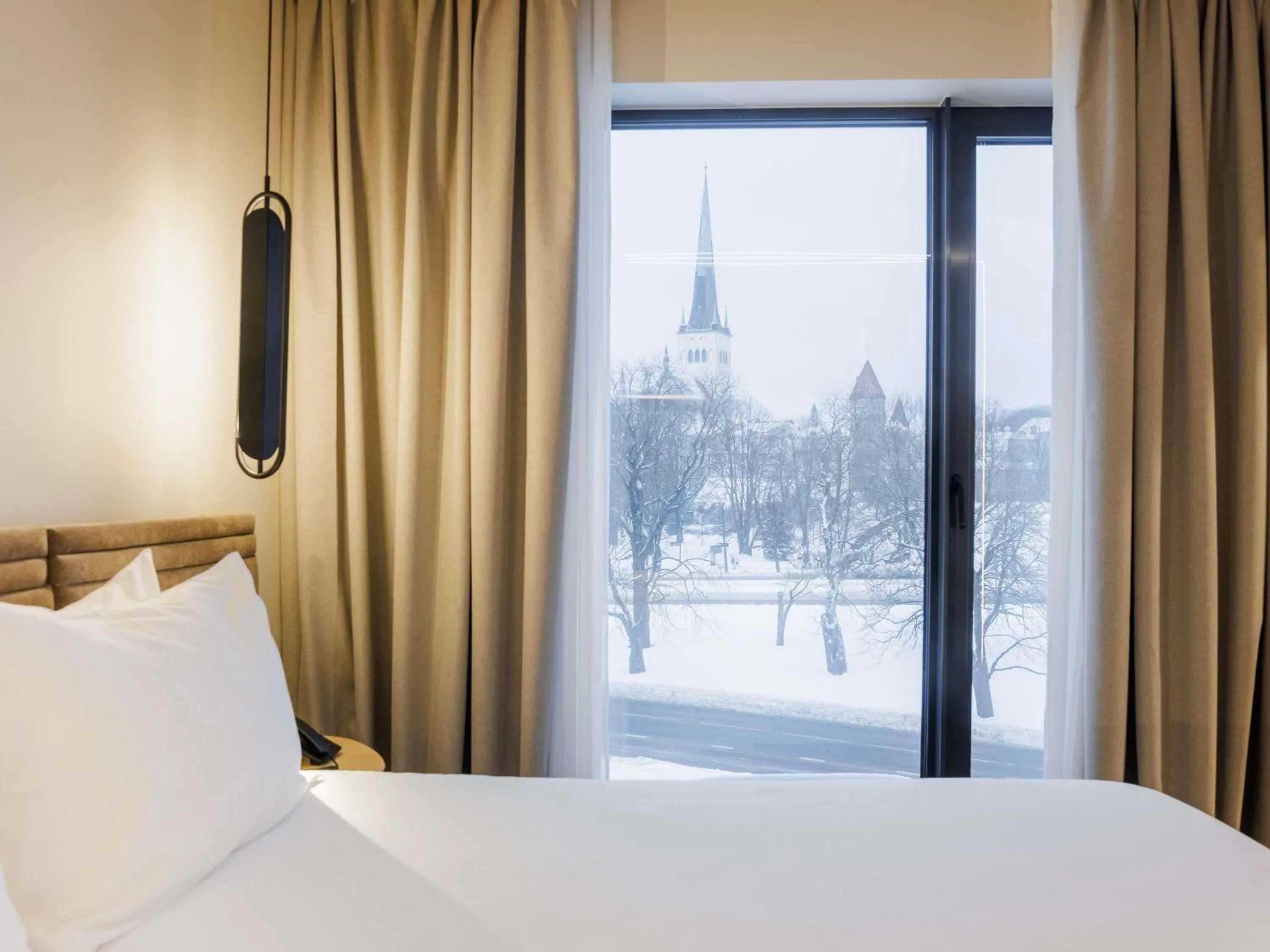 Bedroom, Bed in Novotel Tallinn