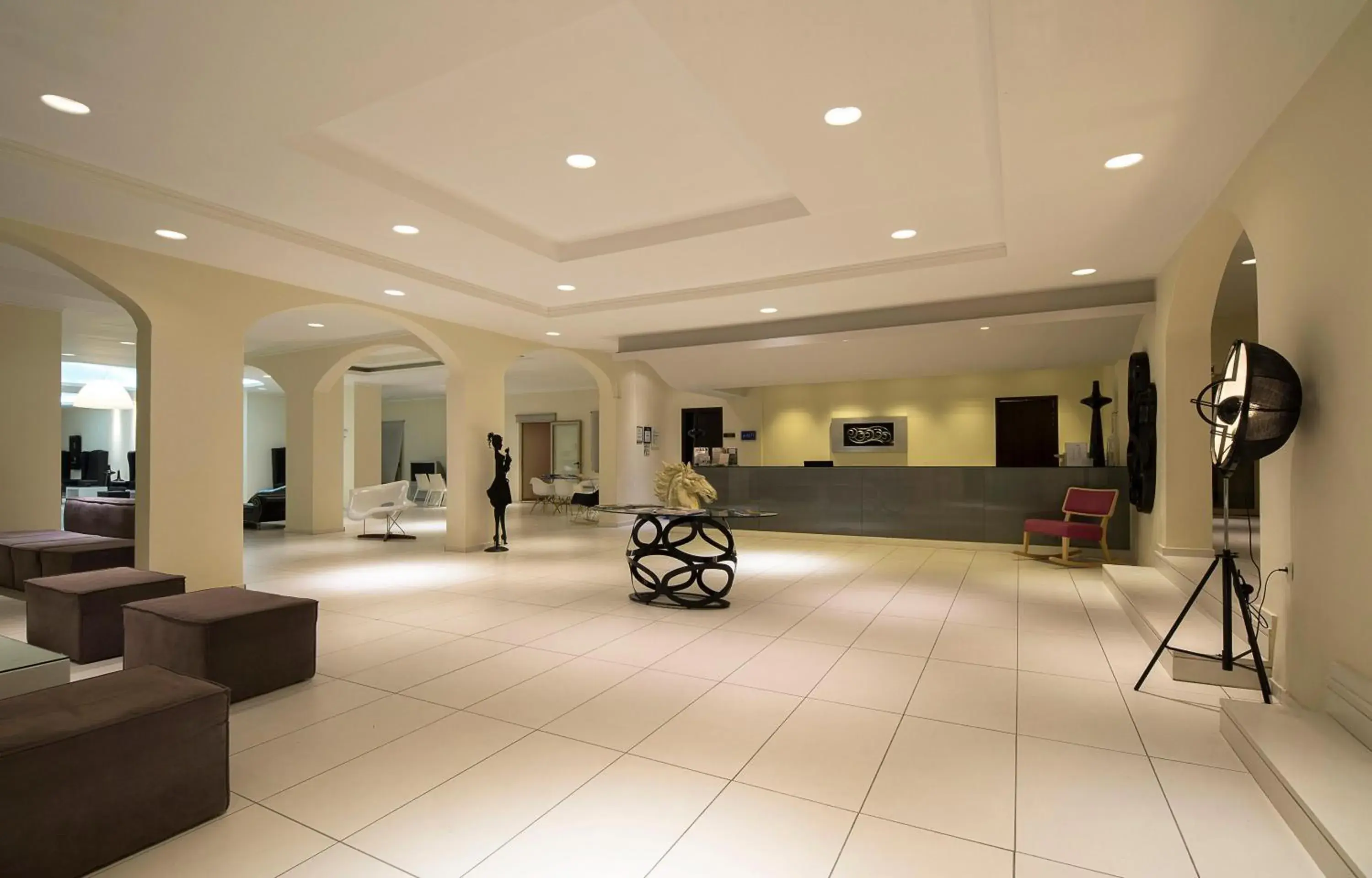 Lobby or reception in Golden Beach Lobby or reception in Golden Beach