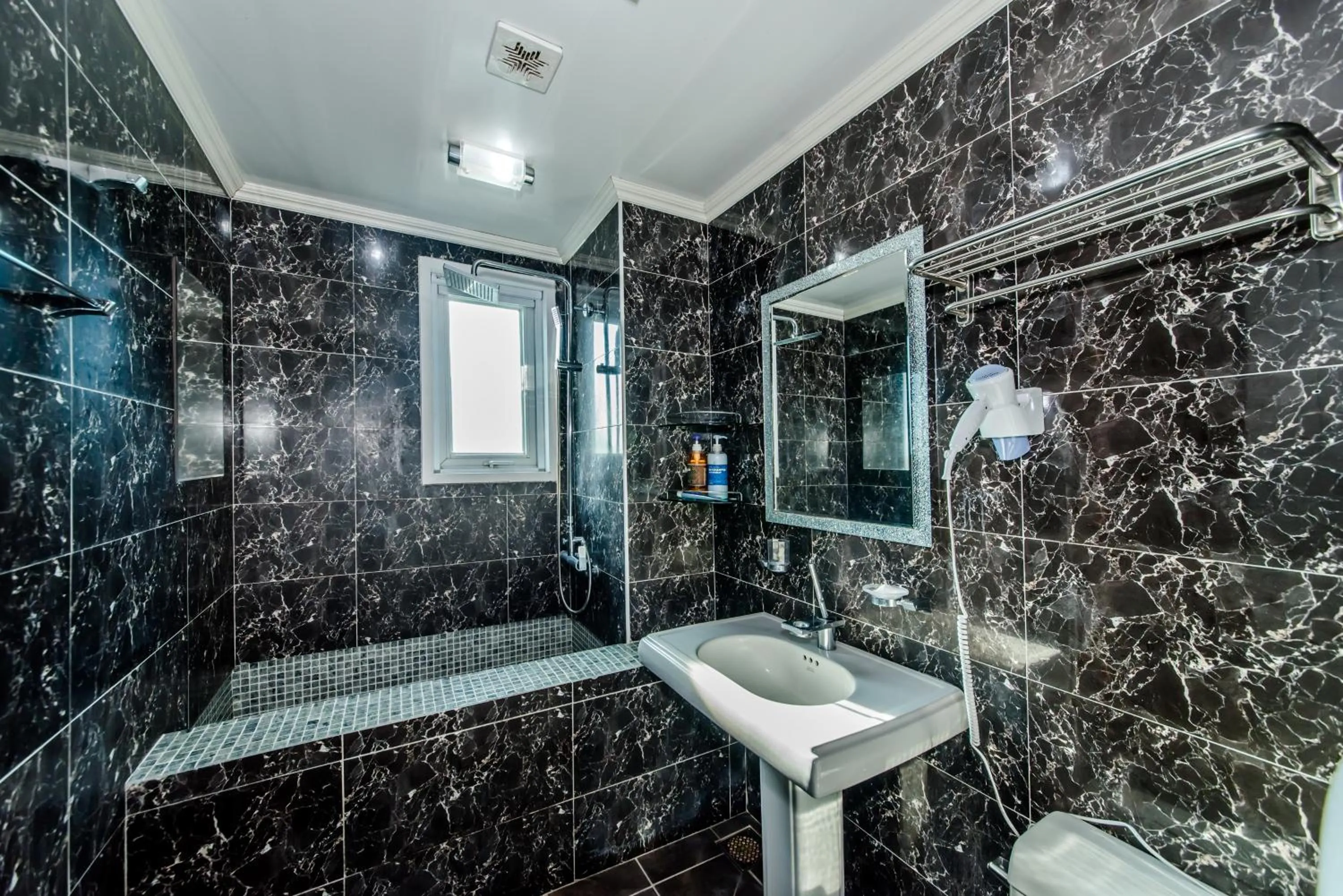 Mirvill Pension & Resort