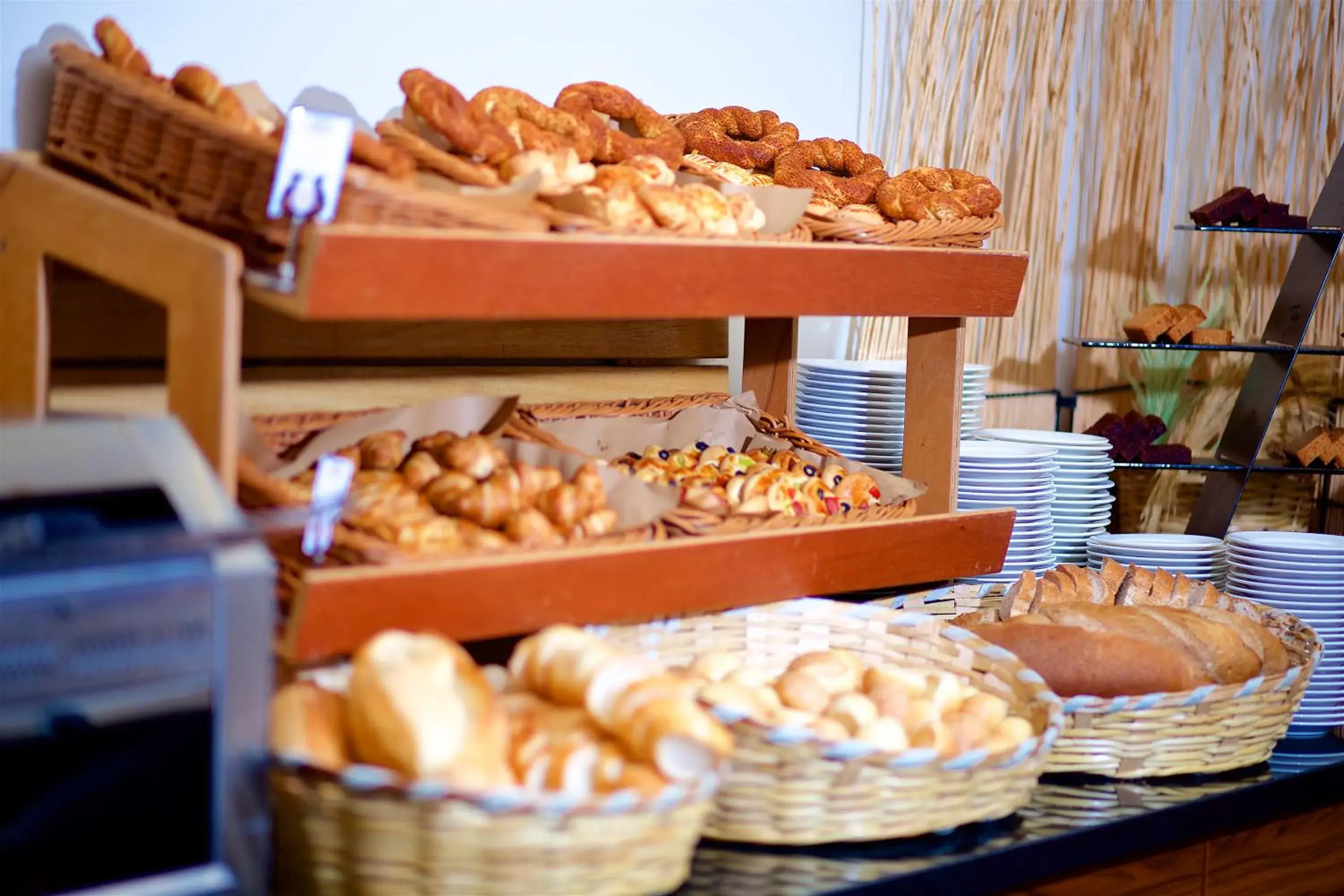 Restaurant/places to eat in Ramada by Wyndham Istanbul Merter Restaurant/places to eat in Ramada by Wyndham Istanbul Merter