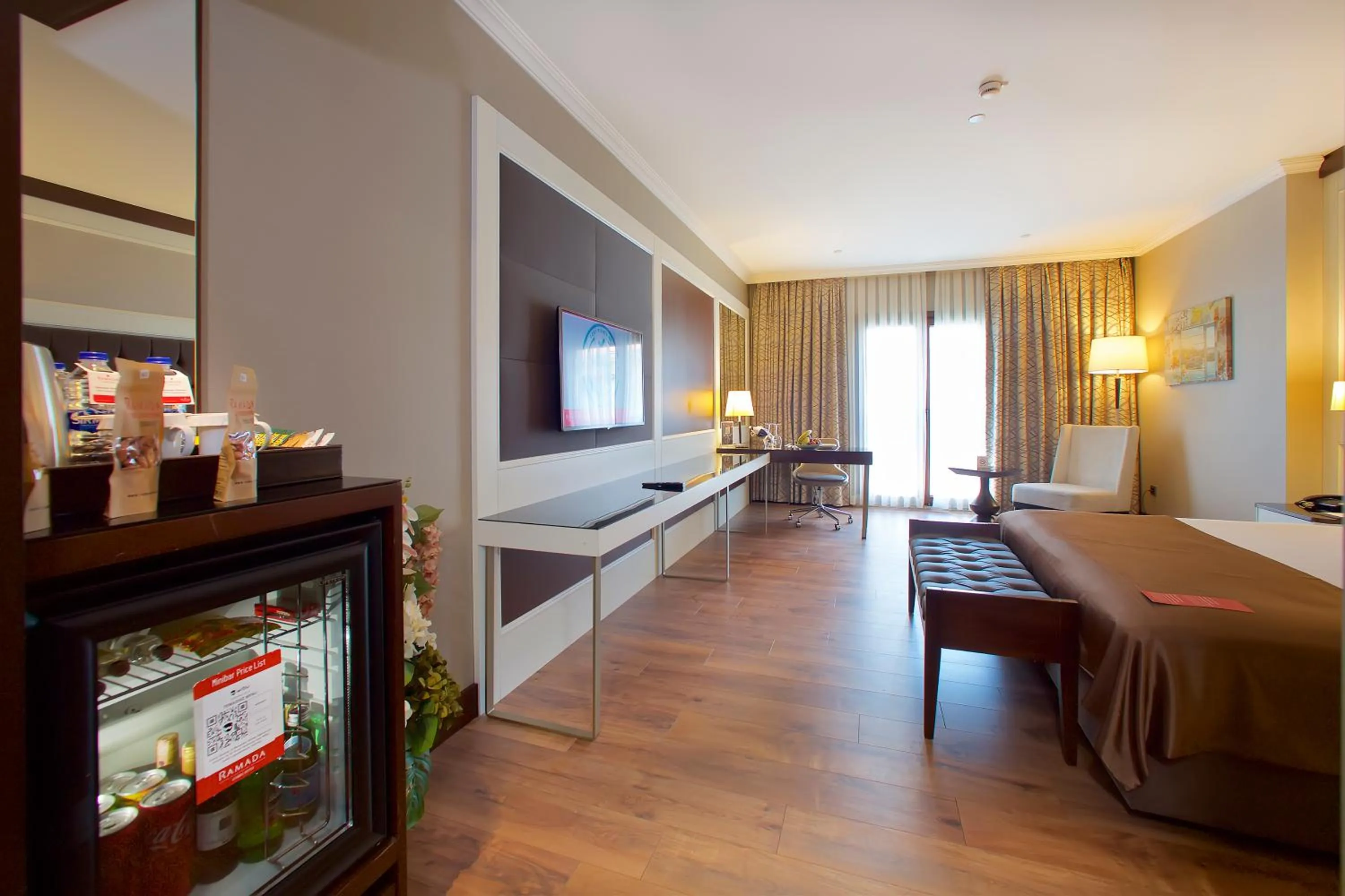 Communal lounge/ TV room in Ramada by Wyndham Istanbul Merter