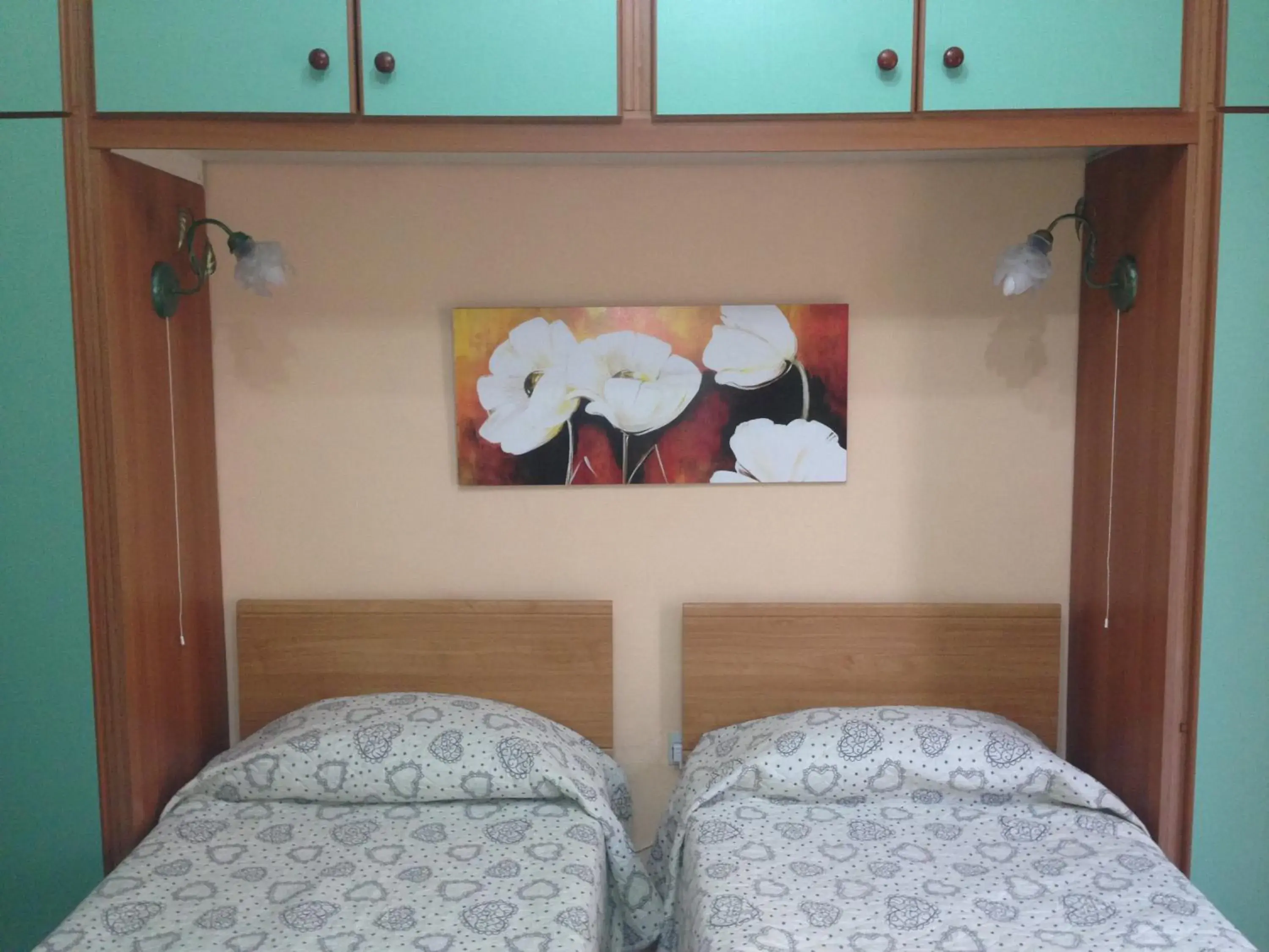 Standard Twin Room with Shared Bathroom in Dambrogio Standard Twin Room with Shared Bathroom in Dambrogio