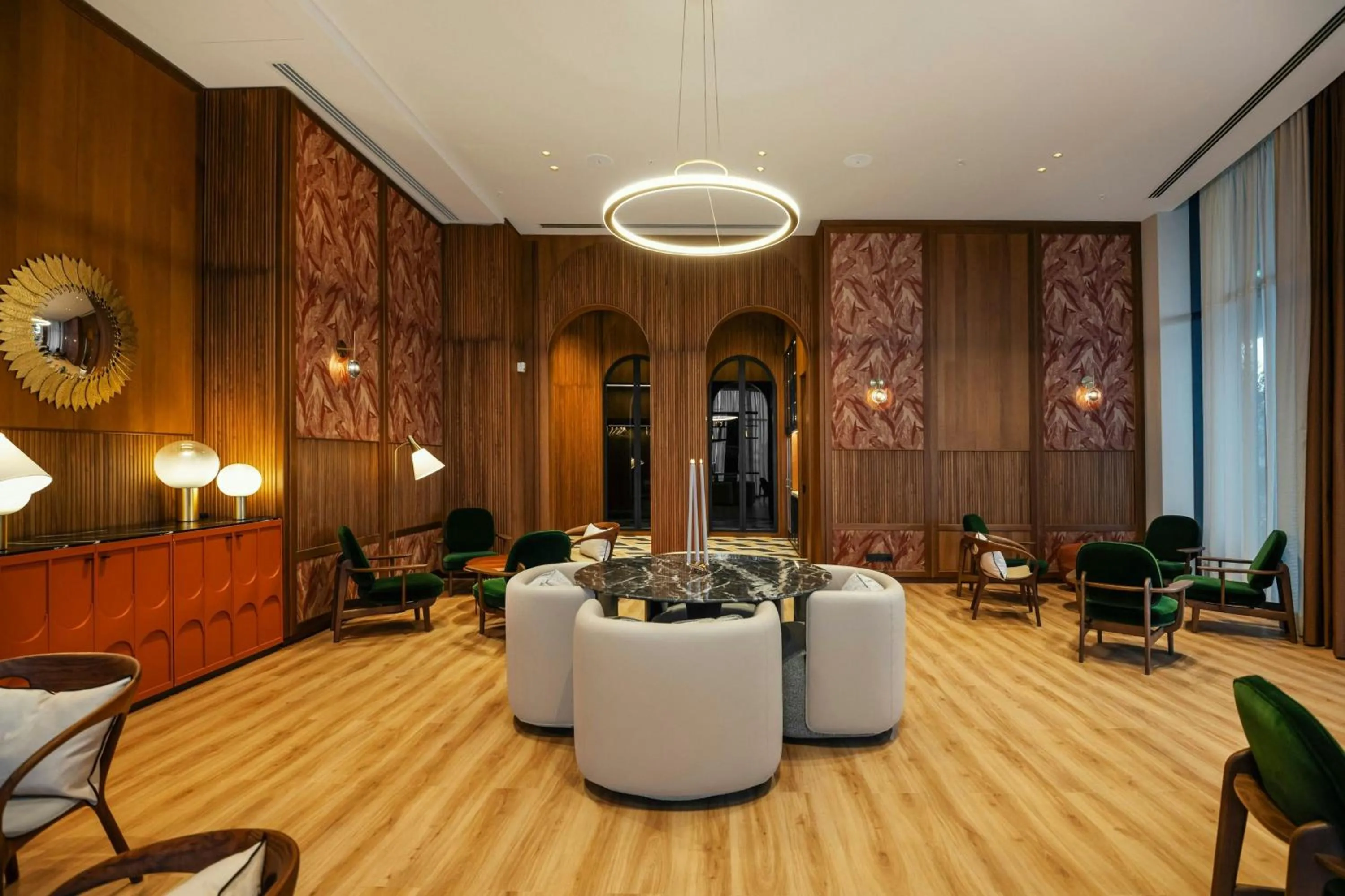 Lounge or bar in Paragraph Golf & Spa Tabori, Autograph Collection