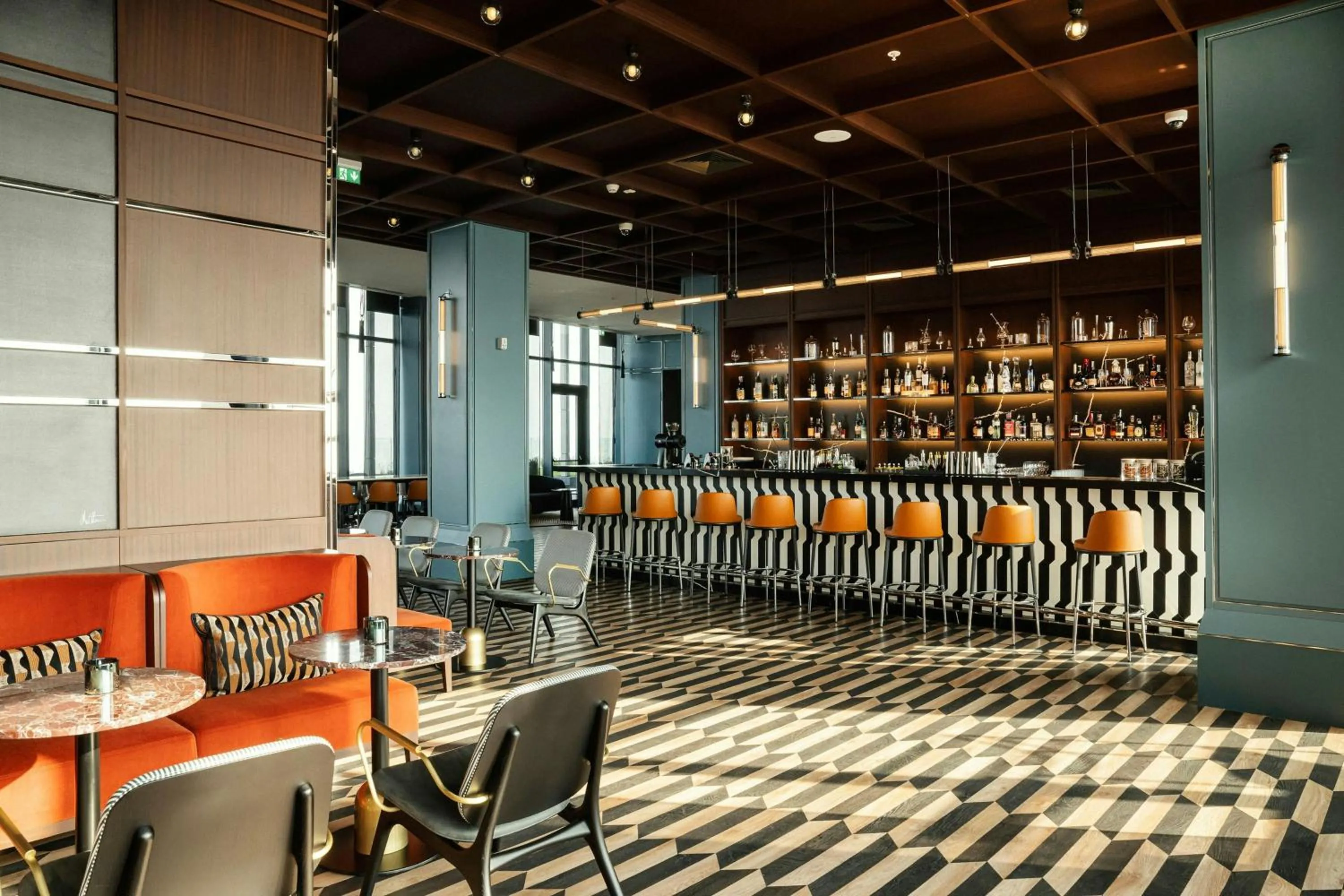 Lounge or bar in Paragraph Golf & Spa Tabori, Autograph Collection