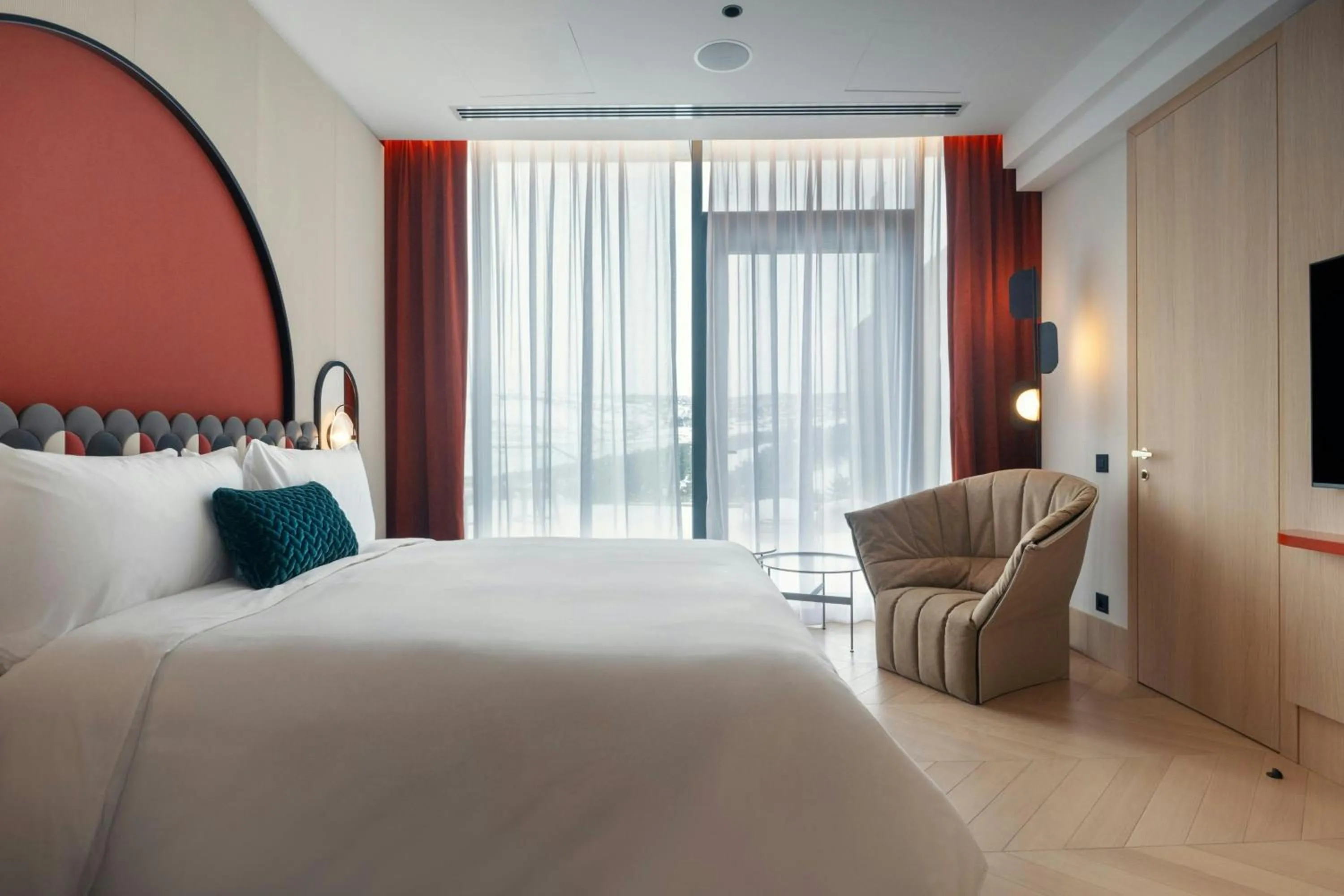 Bedroom, Bed in Paragraph Golf & Spa Tabori, Autograph Collection