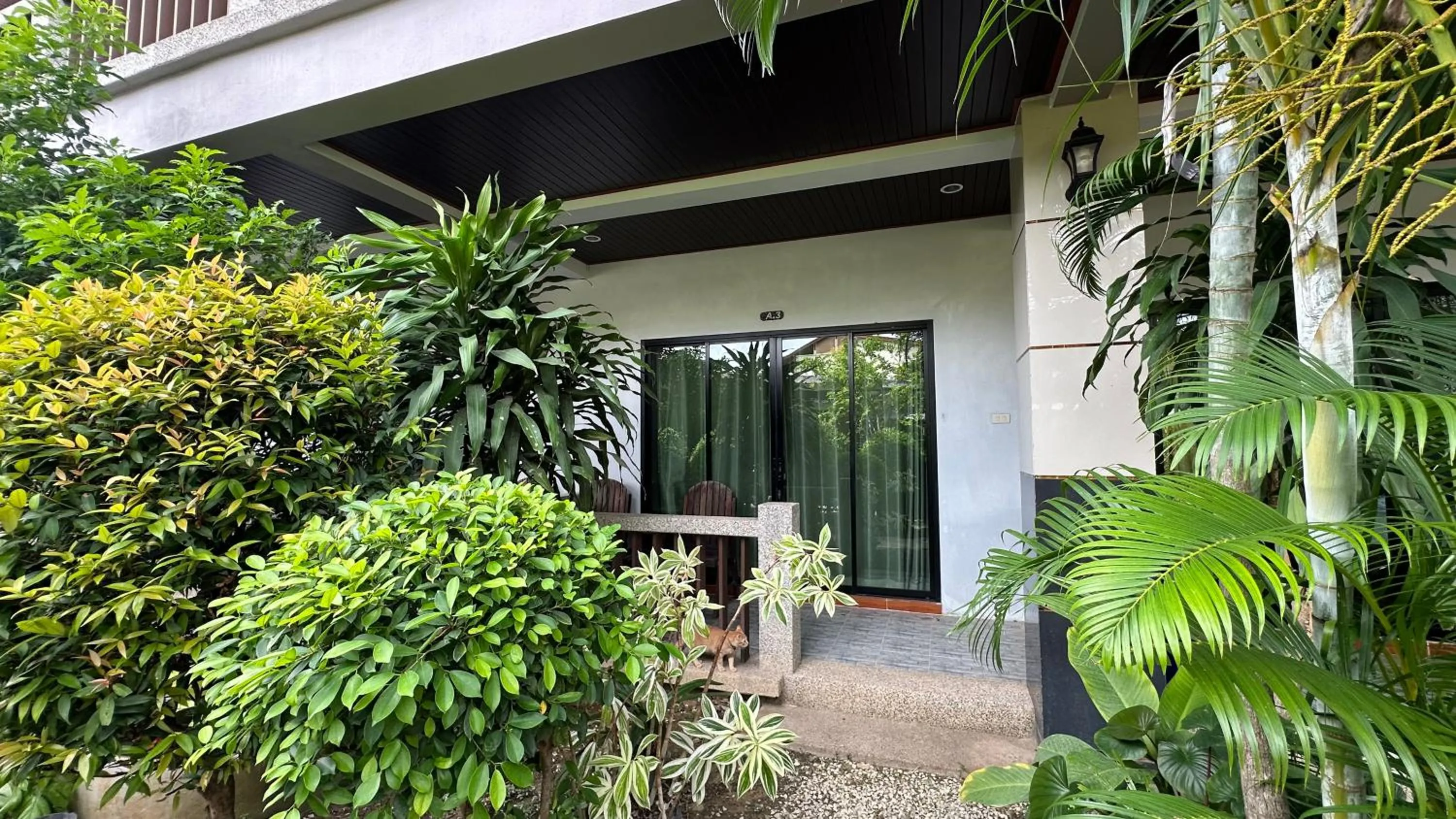 Patio in Phongphiphat Lanta Mansion
