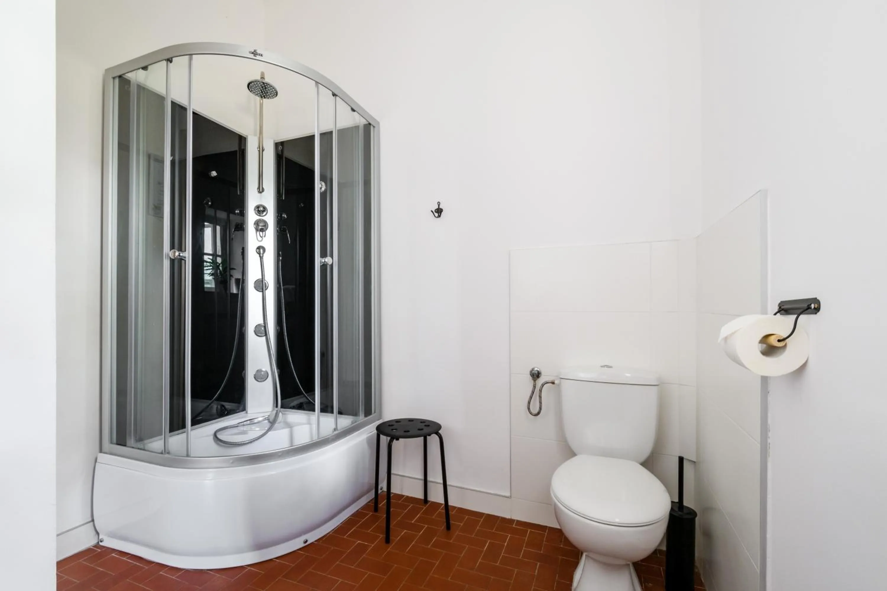 Shower in Lull Hostel