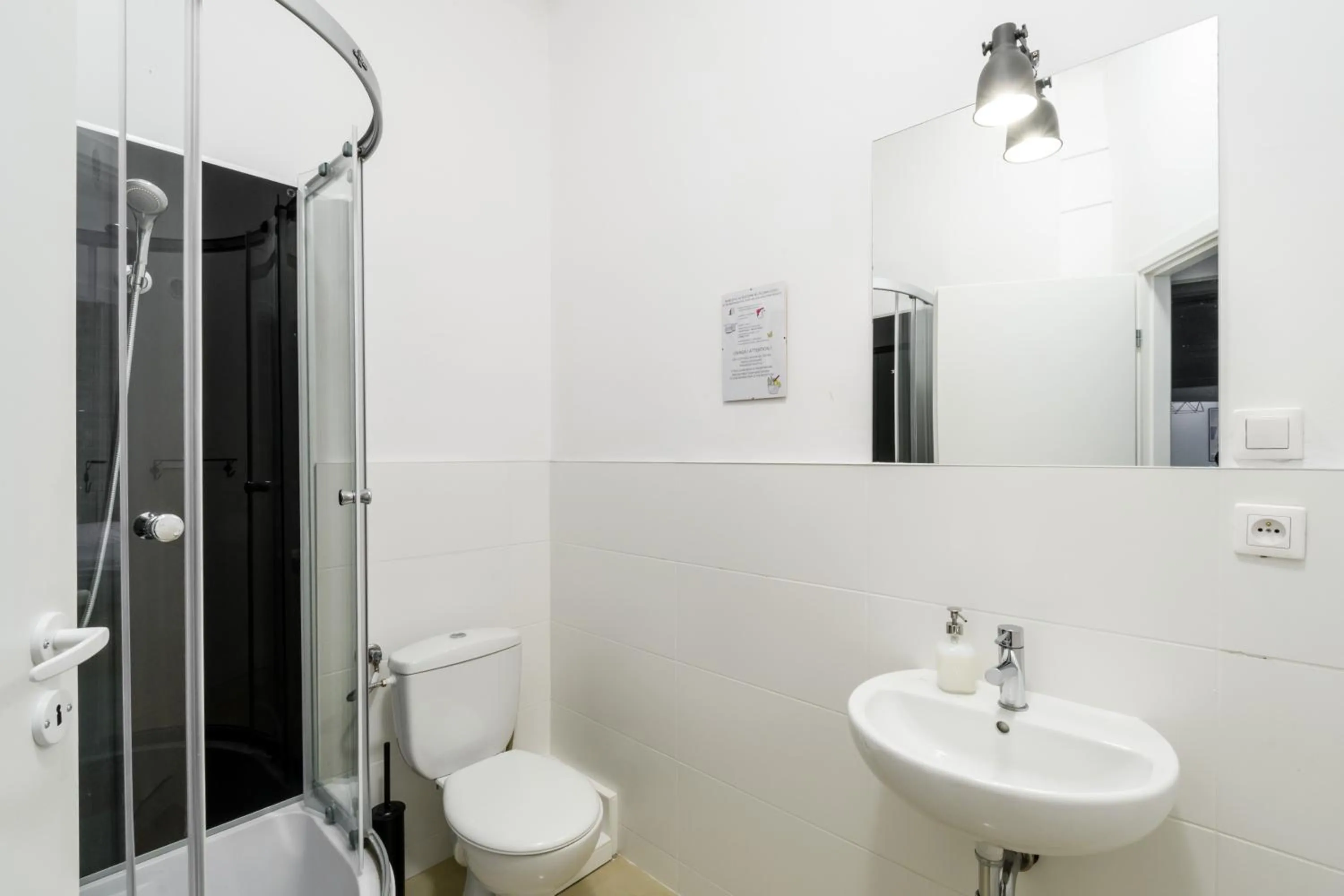 Shower in Lull Hostel