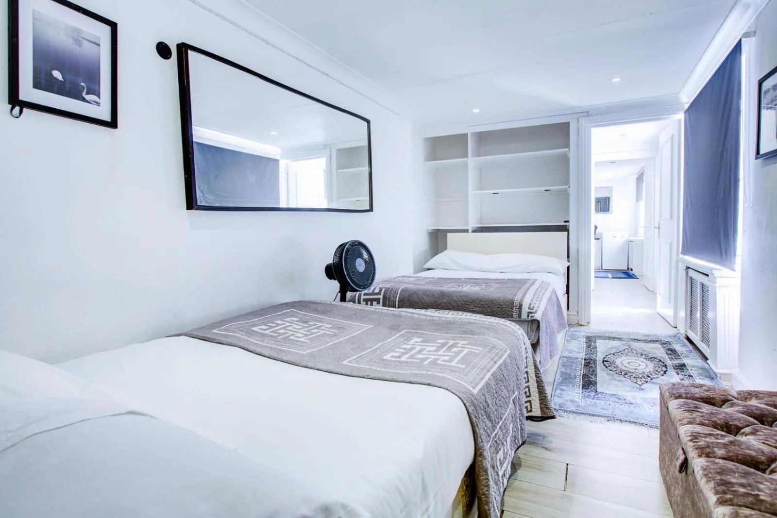 Bed in Hyde Park 36 Hotel