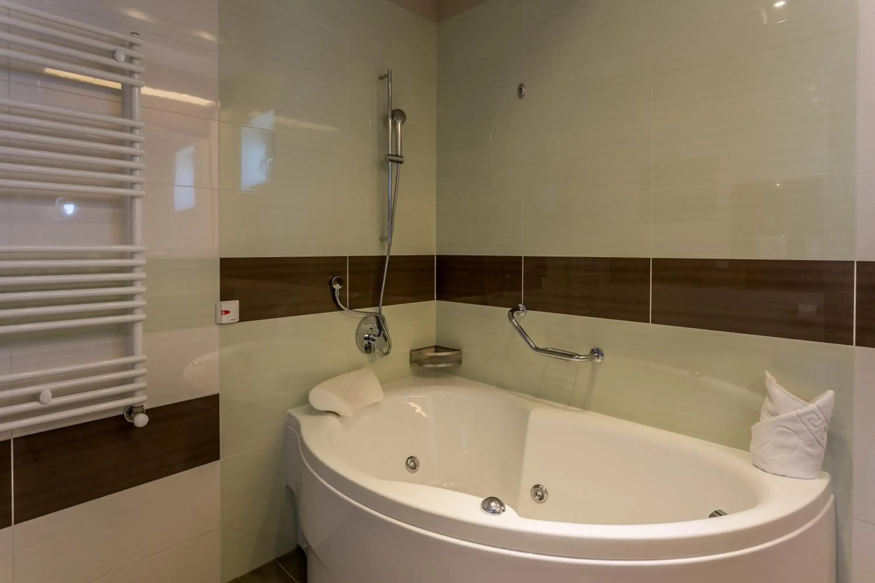 Superior Double Room with Spa Bath and Street View without Balcony - single occupancy in New Splendid Hotel & Spa - Adults Only (+16) Superior Double Room with Spa Bath and Street View without Balcony - single occupancy in New Splendid Hotel & Spa - Adults Only (+16)