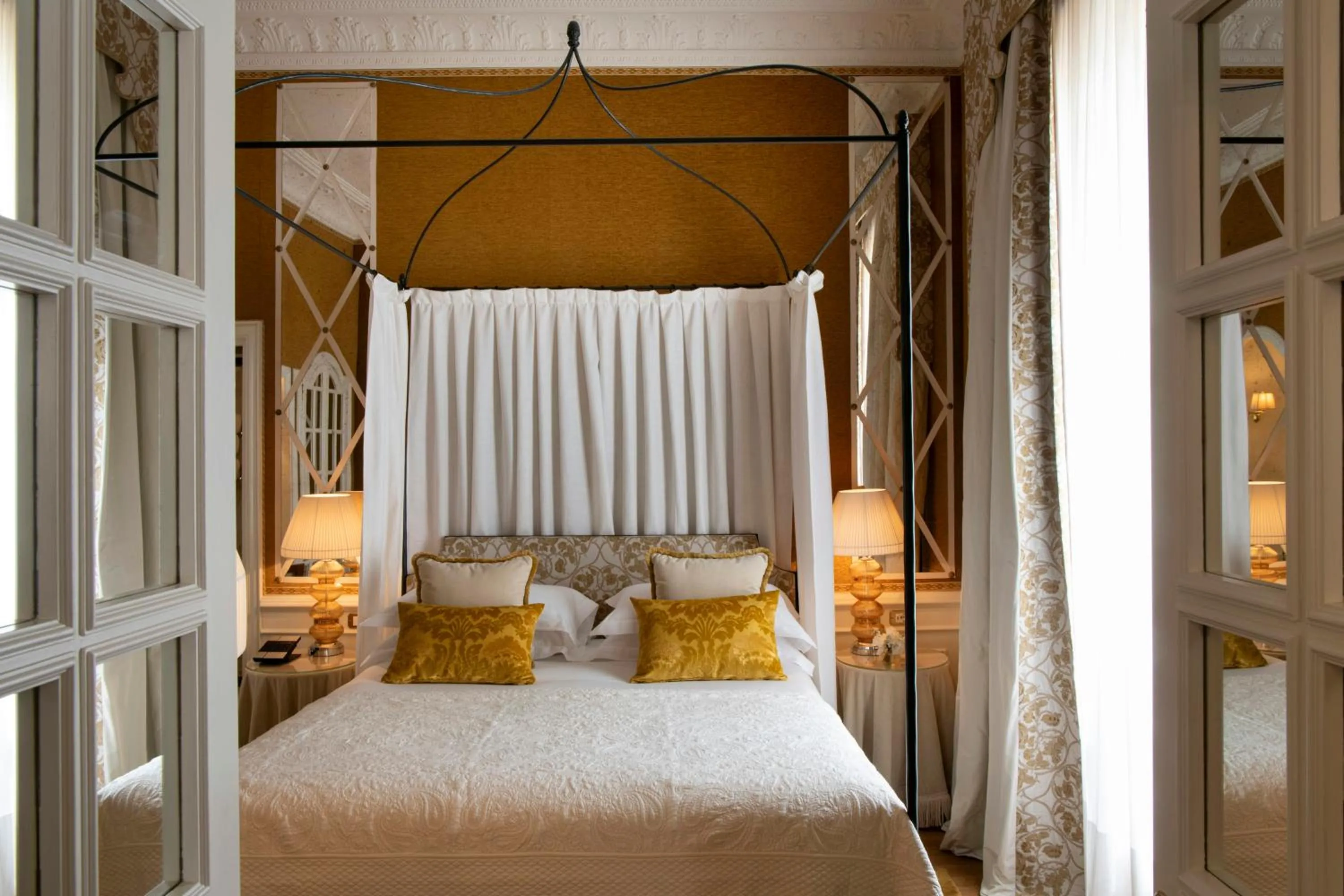 Photo of the whole room, Bed in Helvetia&Bristol Firenze – Starhotels Collezione