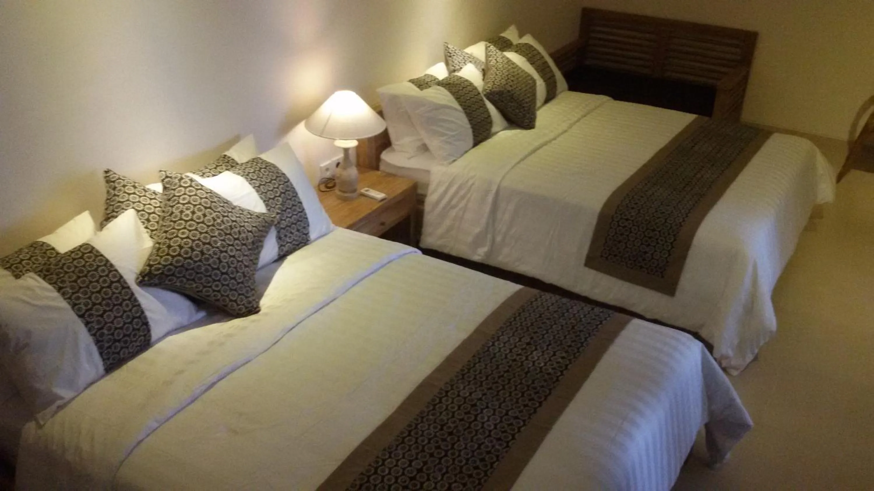 Photo of the whole room, Bed in Blu Mango