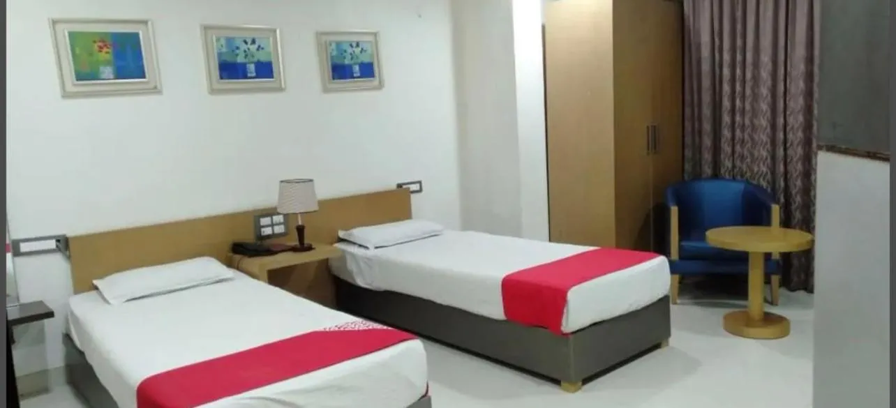 Double Room in Hotel Kasturi International