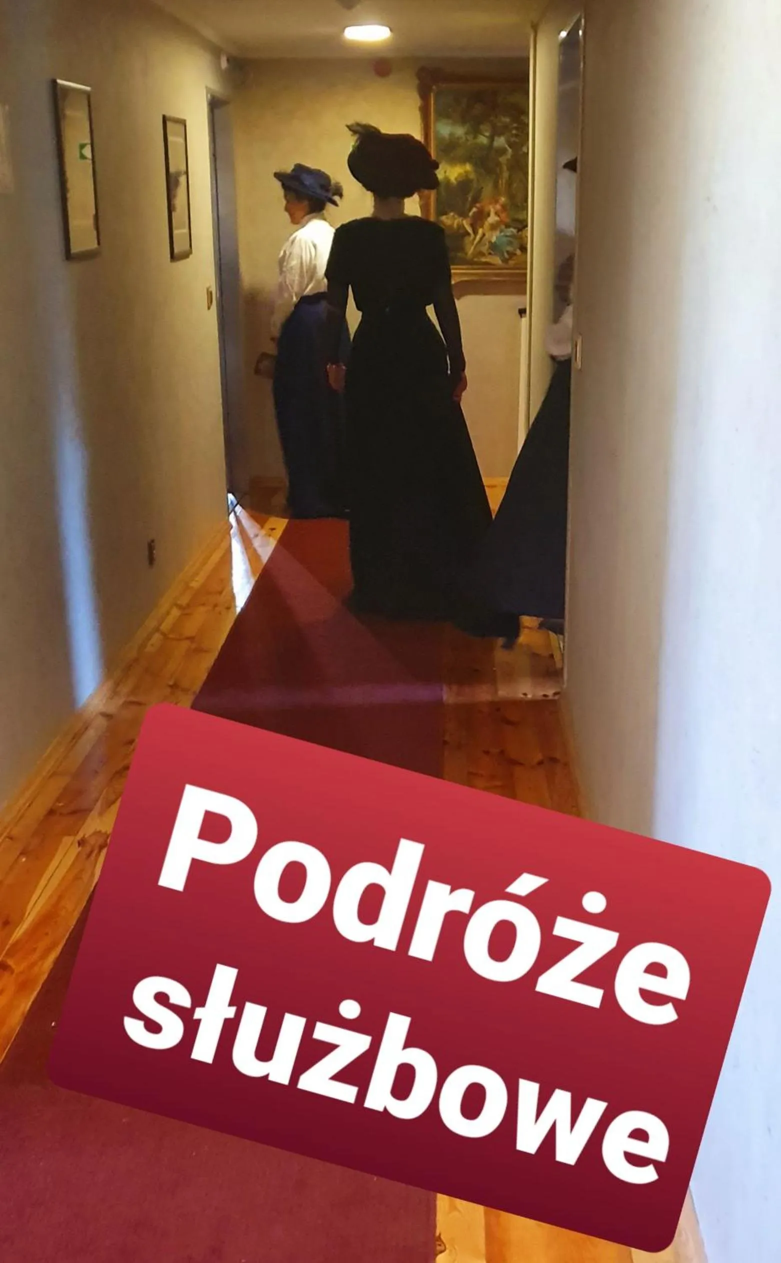 group of guests in Pałac Bażantarnia