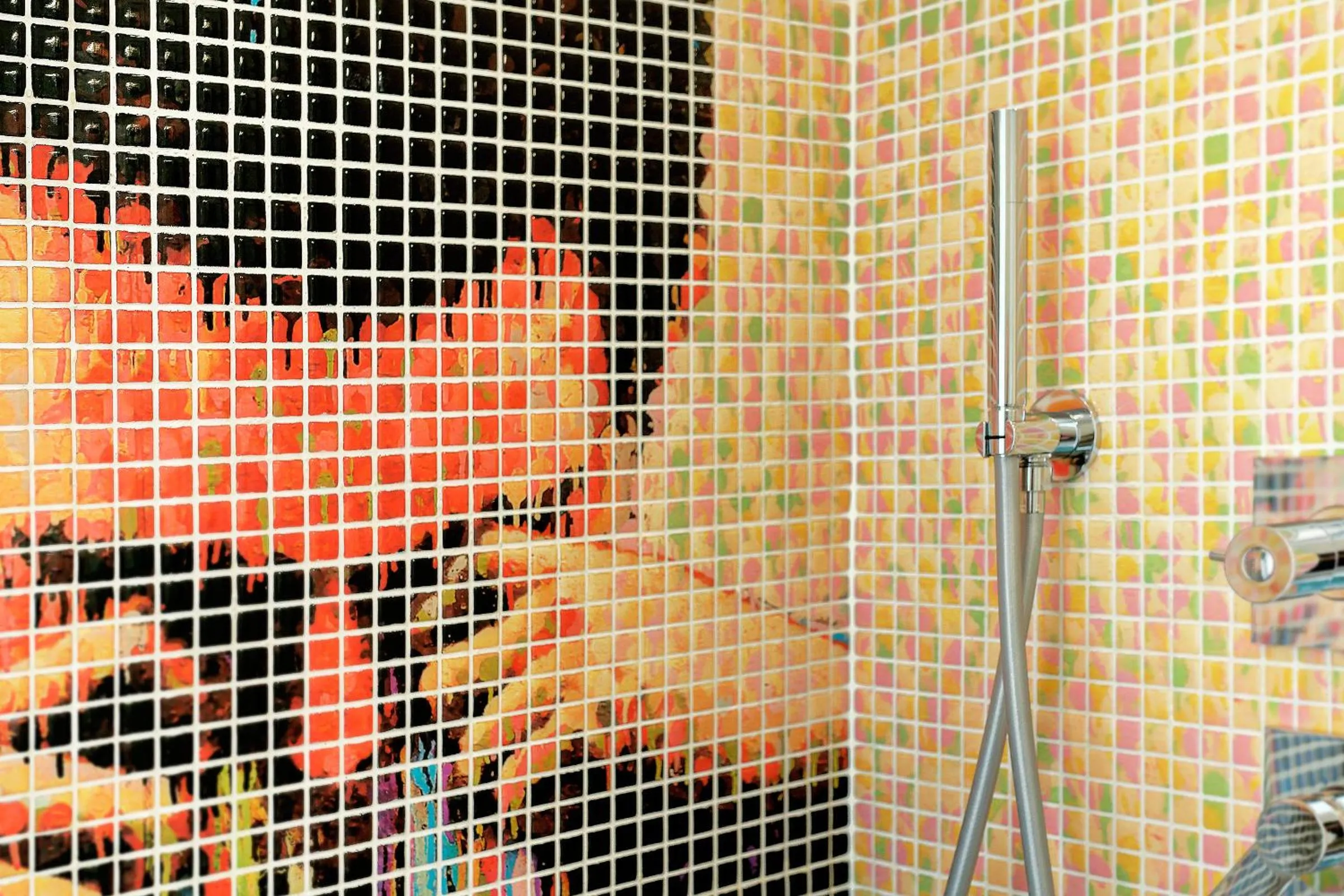 Shower in La Madegra Seasuite