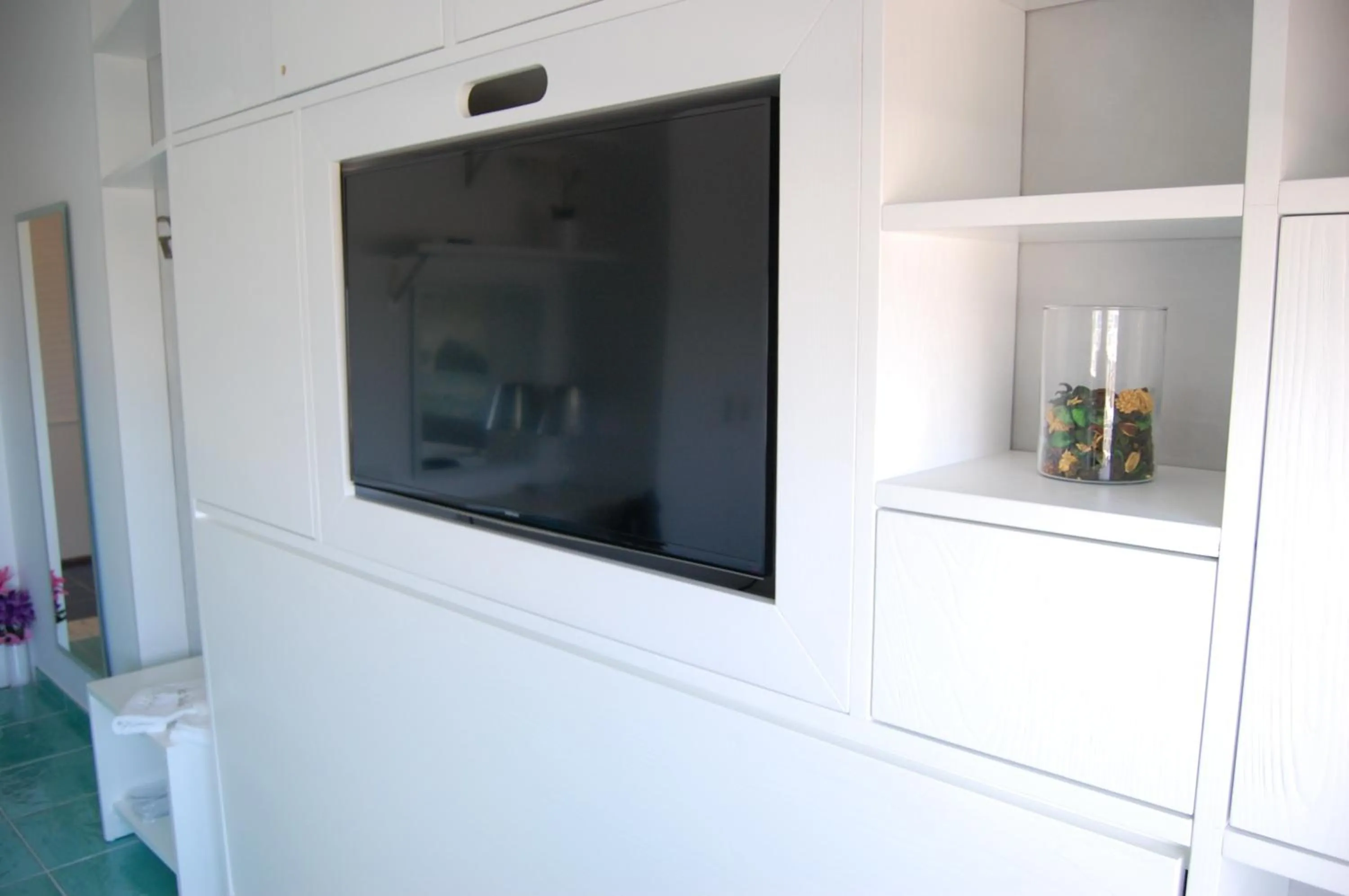 TV and multimedia in La Madegra Seasuite