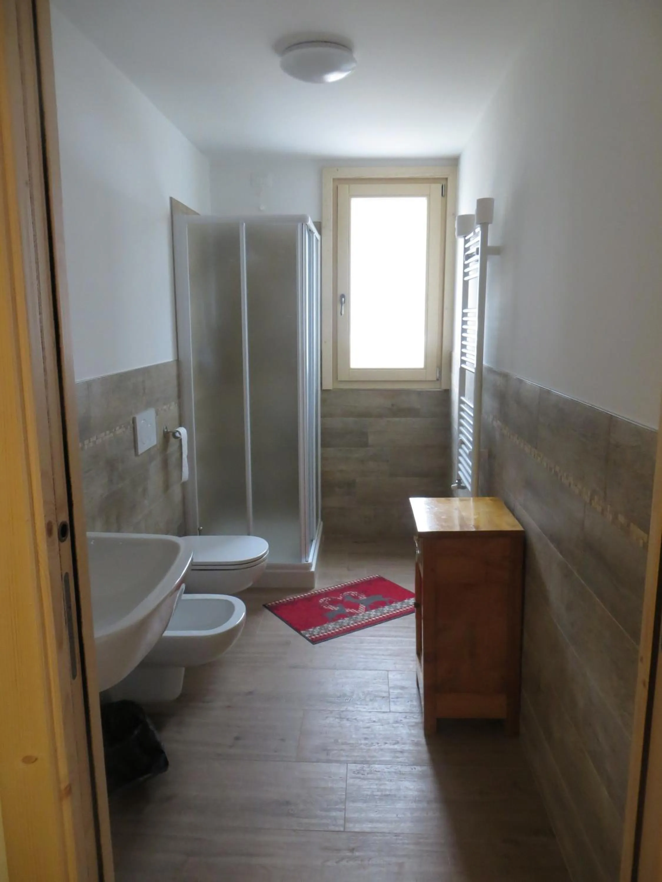 Shower in Olimpic Hostel