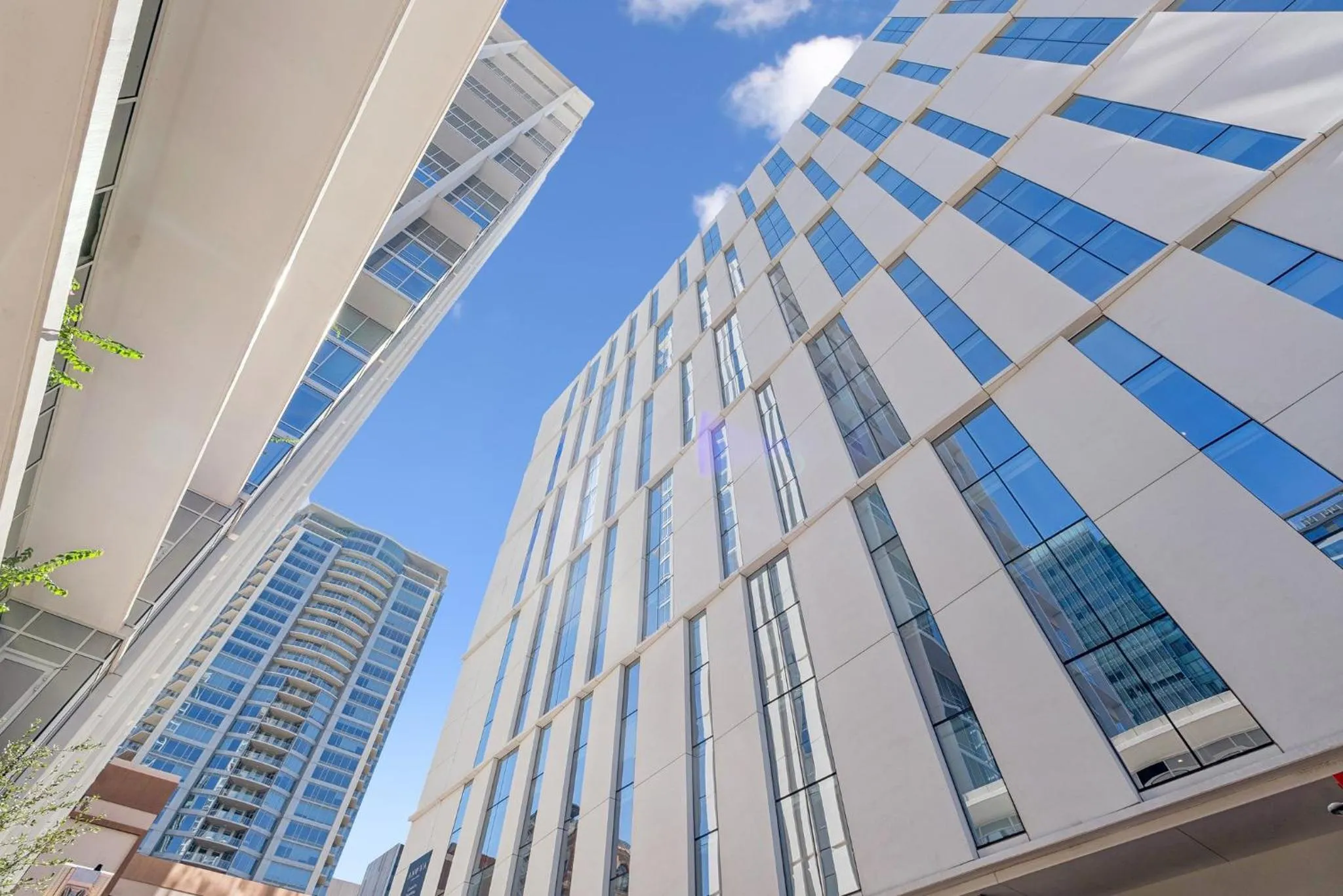 Property building in Placemakr Downtown Phoenix