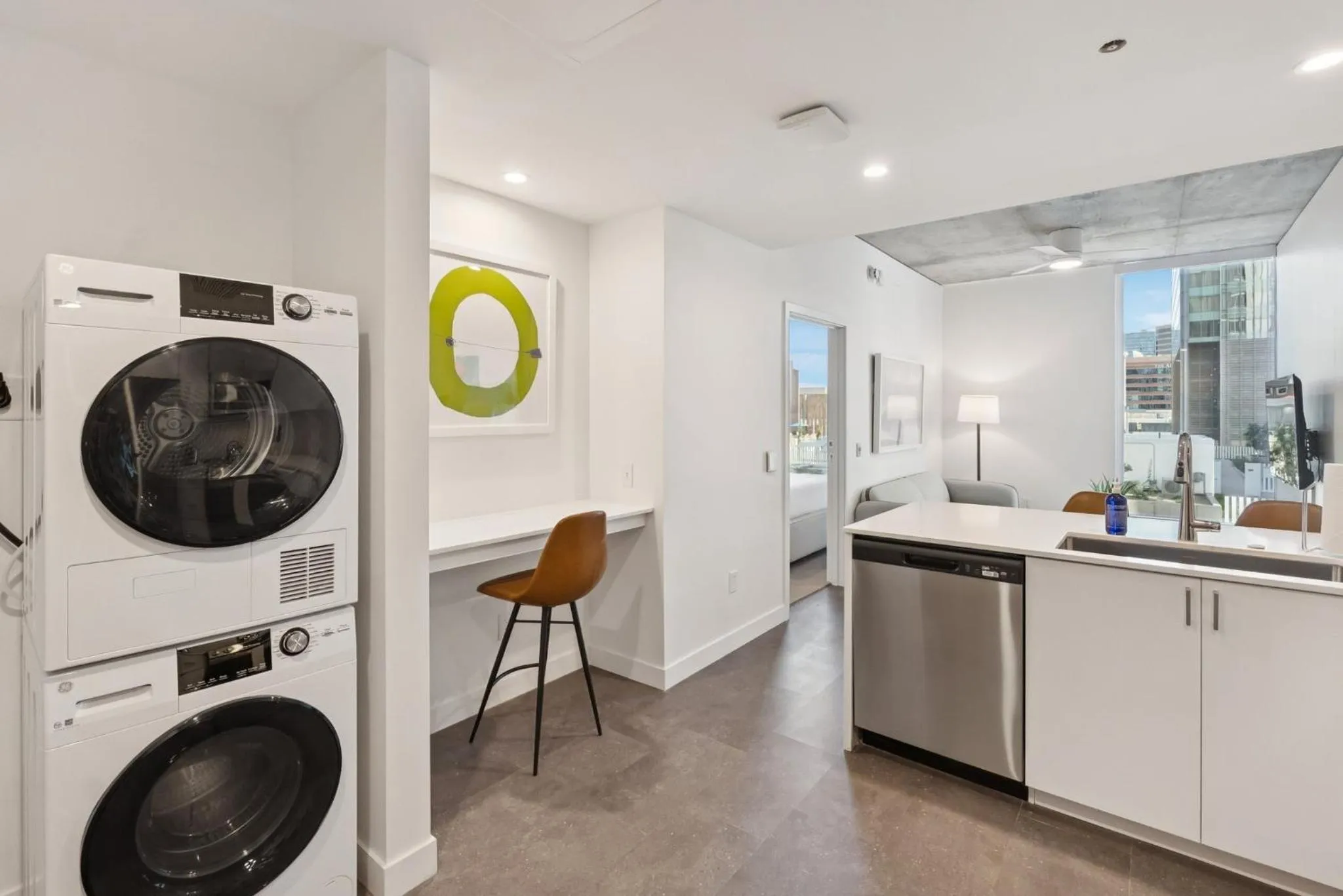 laundry in Placemakr Downtown Phoenix