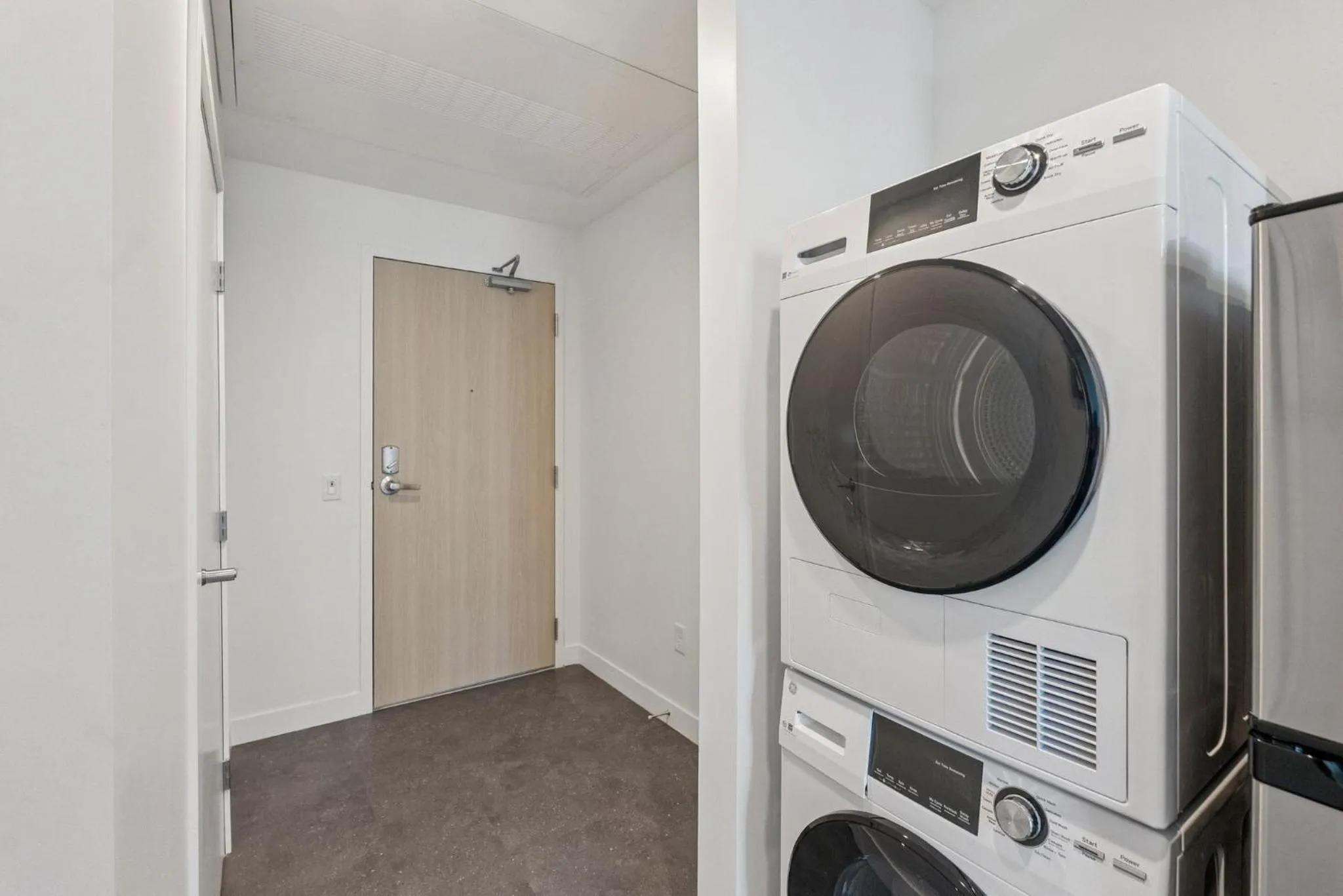 laundry in Placemakr Downtown Phoenix