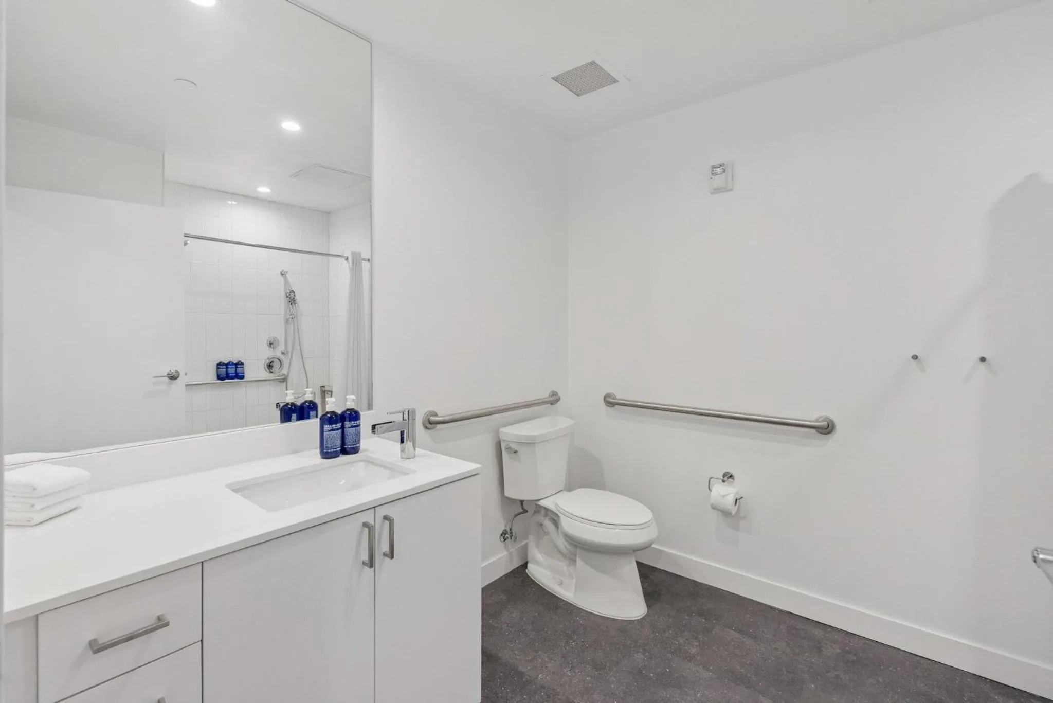 Bathroom in Placemakr Downtown Phoenix