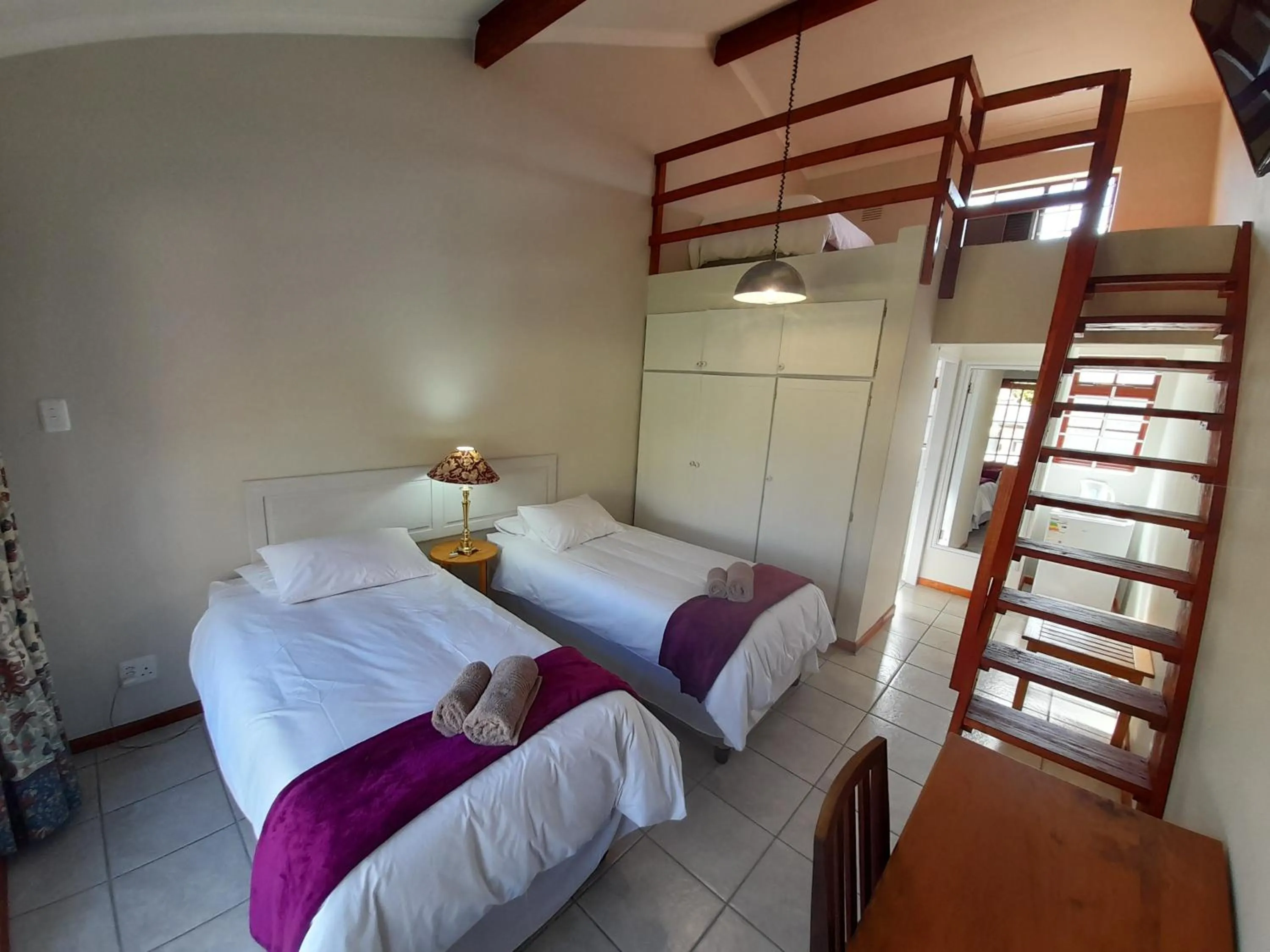 Bedroom, Bed in Baron's Palace