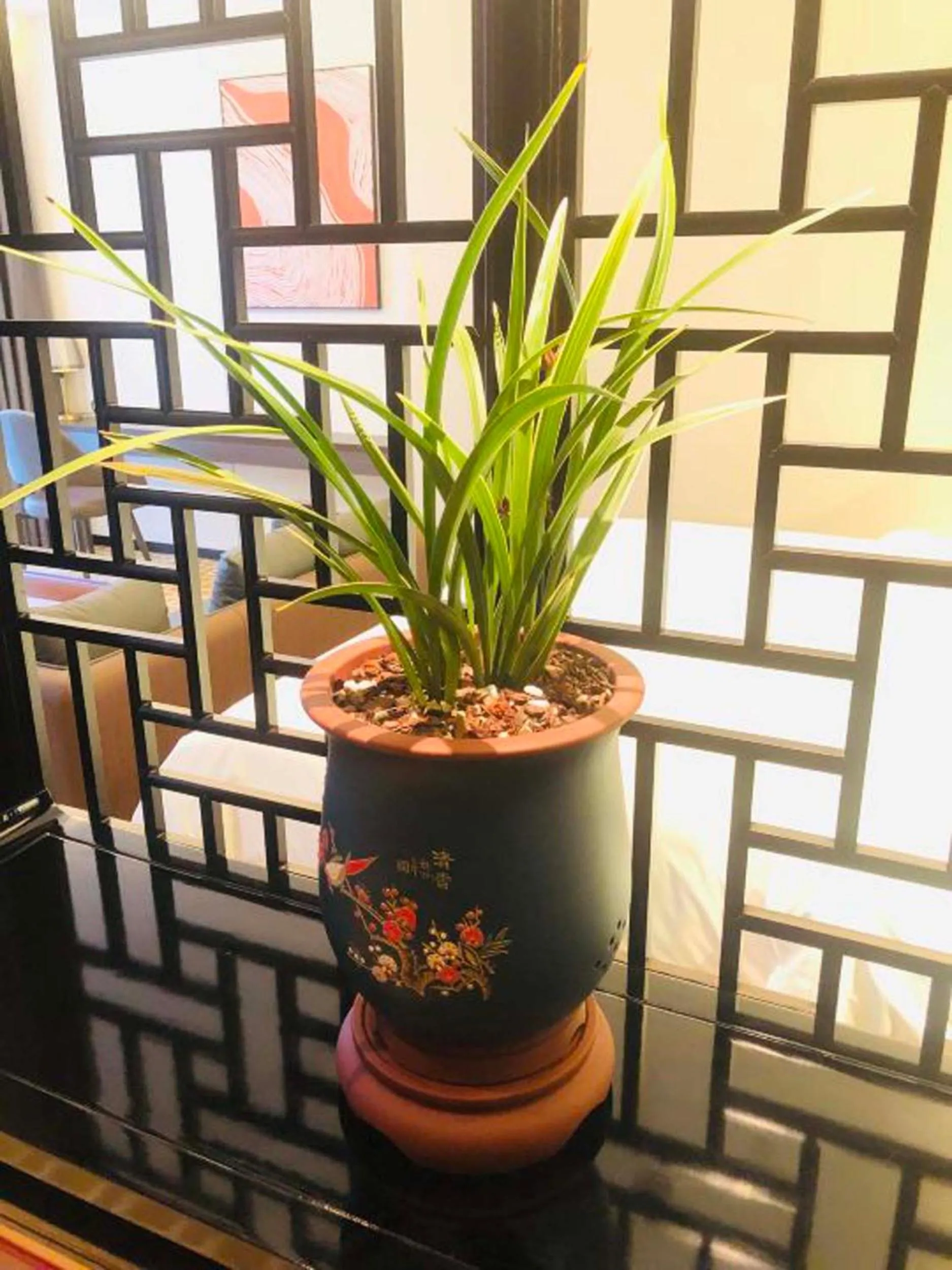Decorative detail in Pilot Hotel