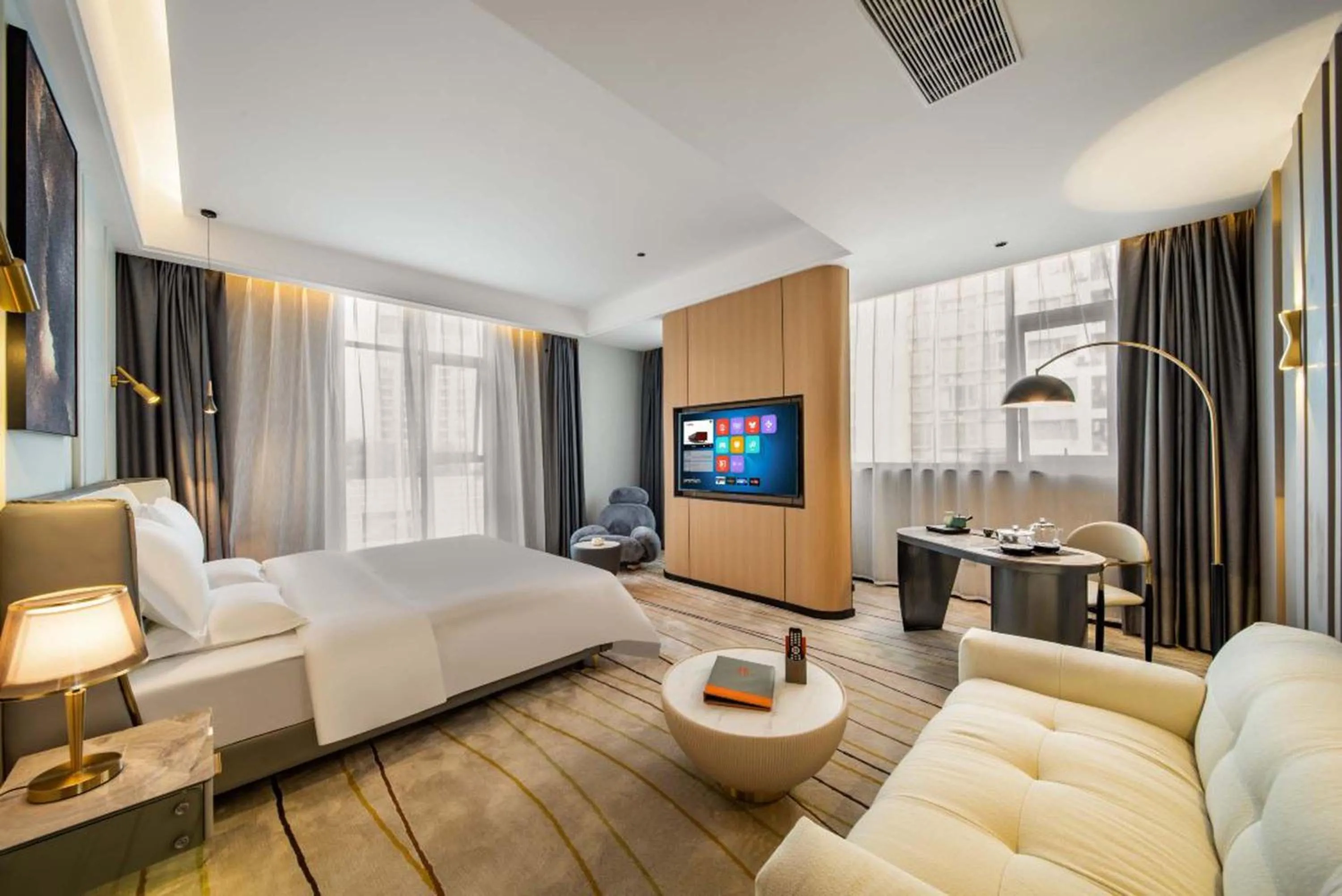 Bed in Pilot Hotel