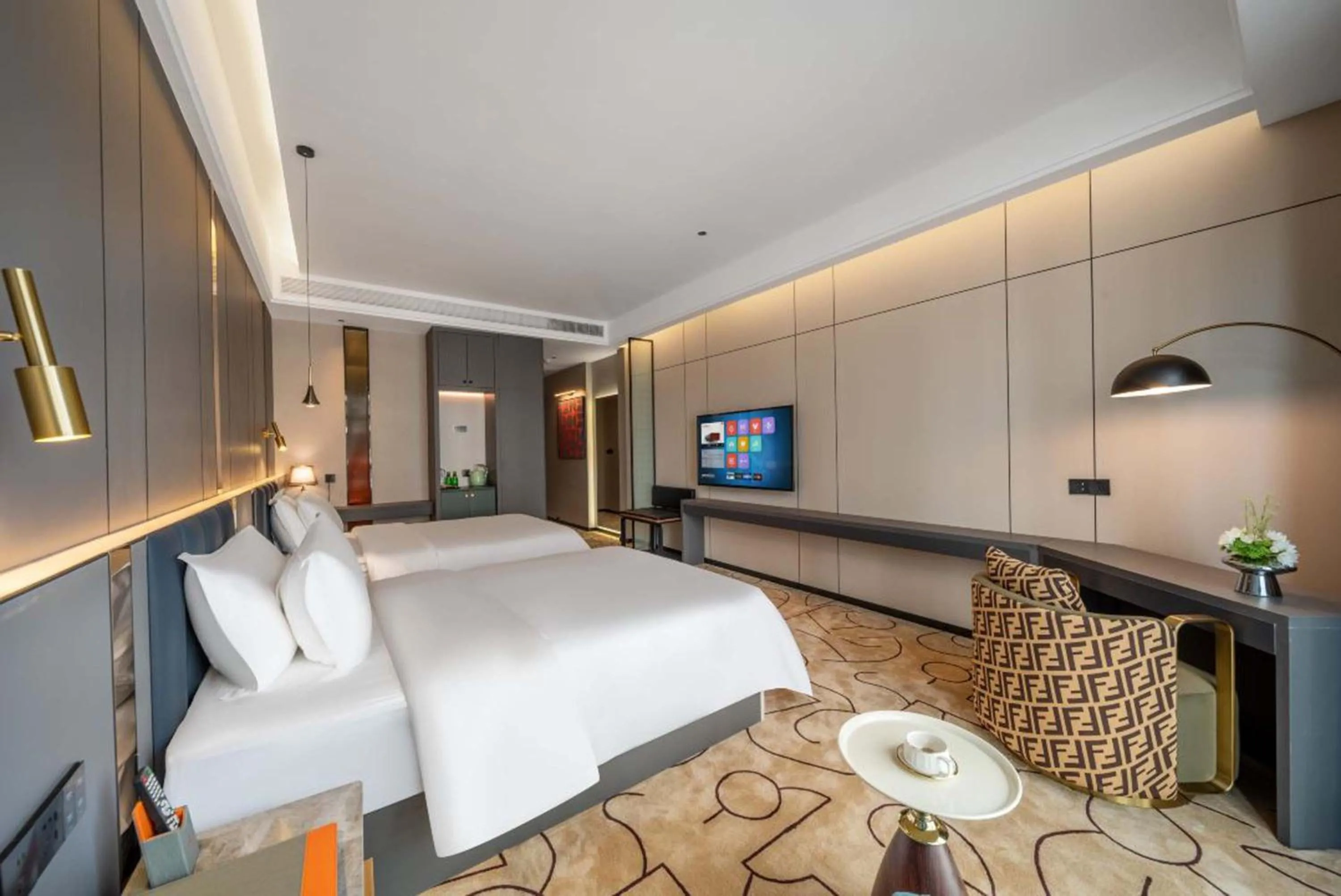 Bed in Pilot Hotel